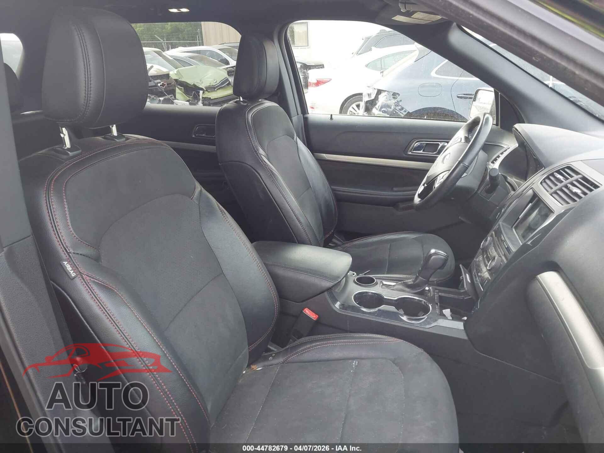 FORD EXPLORER 2018 - 1FM5K7D81JGB15347