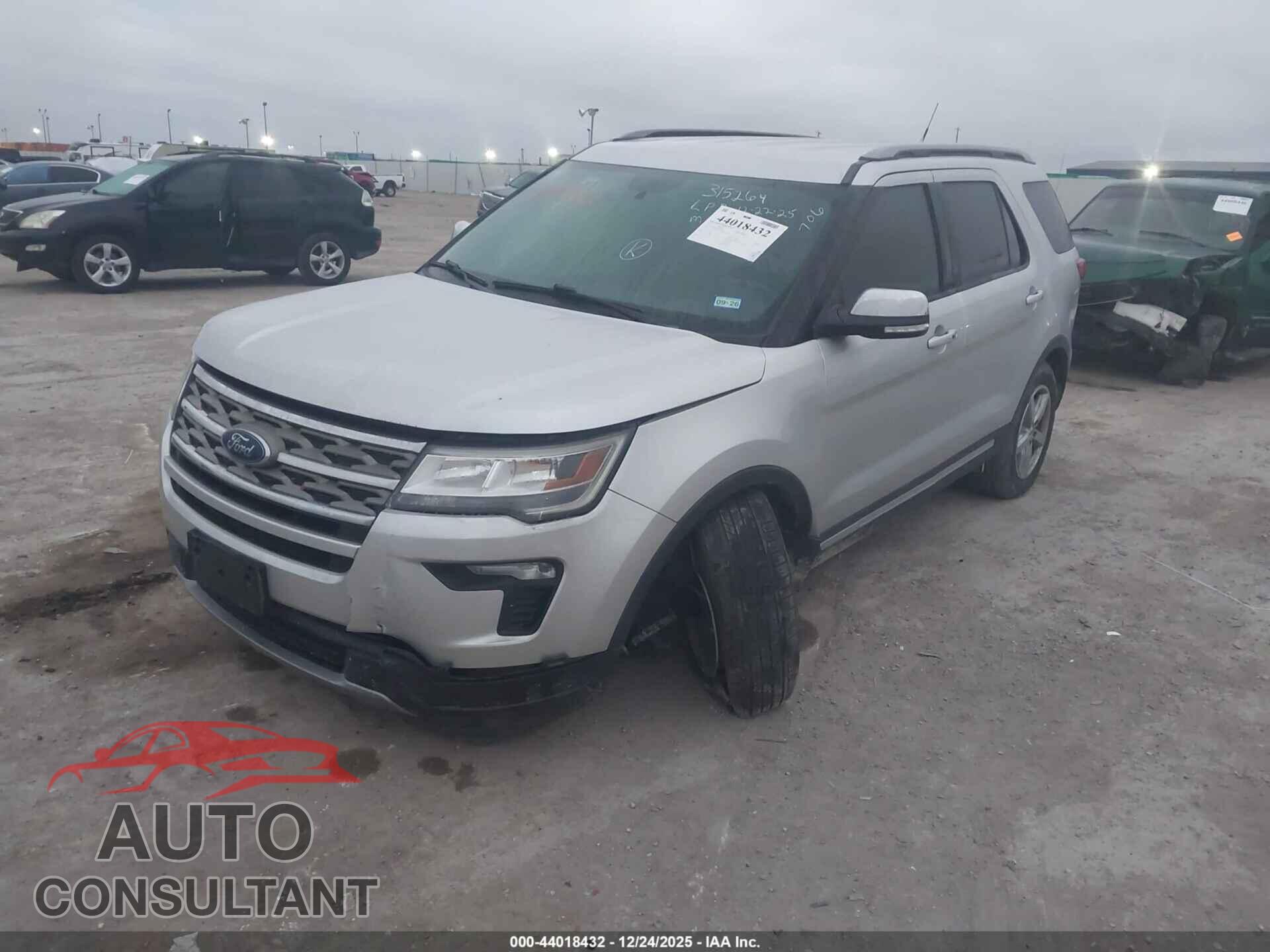 FORD EXPLORER 2018 - 1FM5K7D81JGB87939