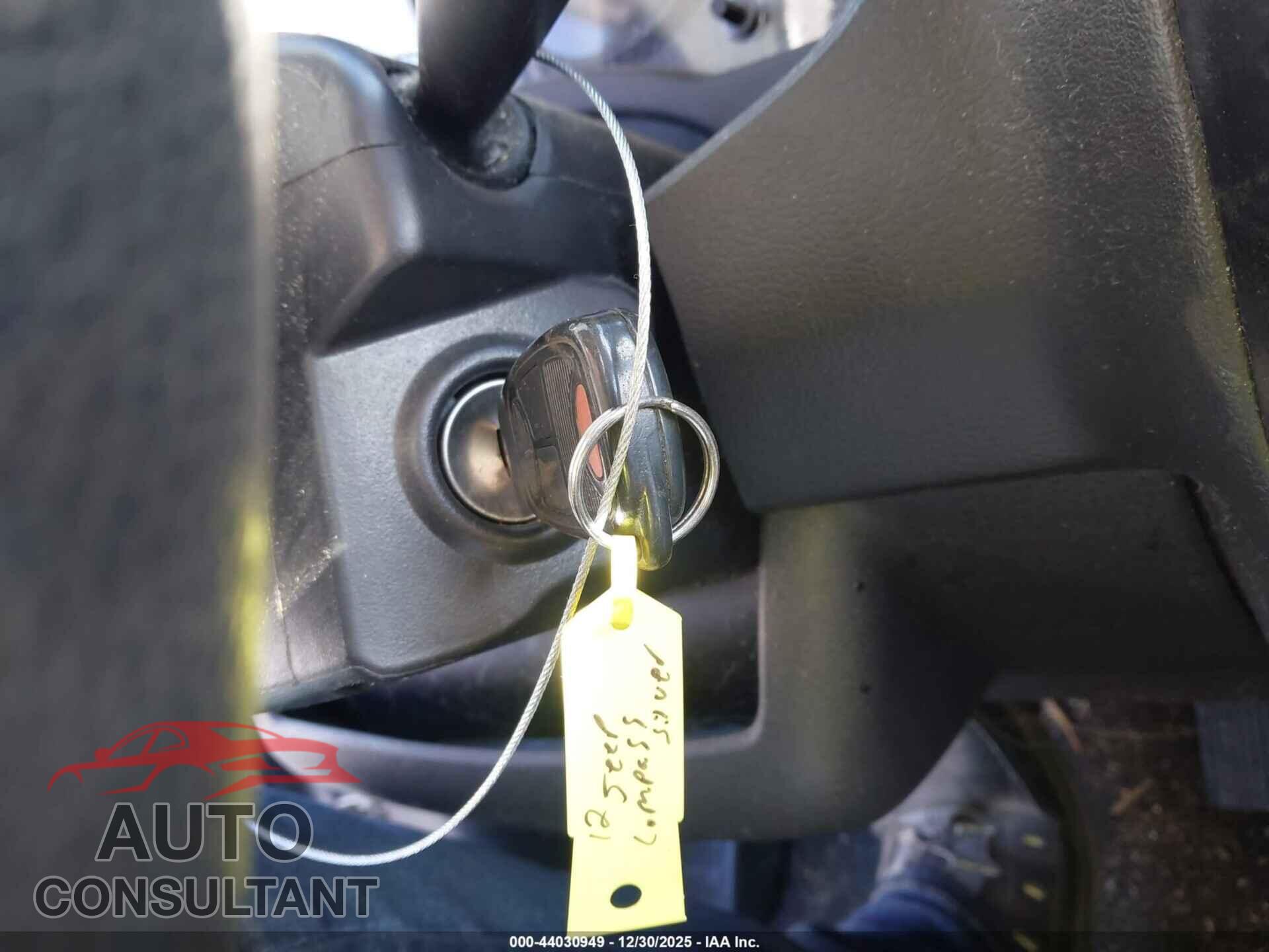 JEEP COMPASS 2012 - 1C4NJDBB7CD686947