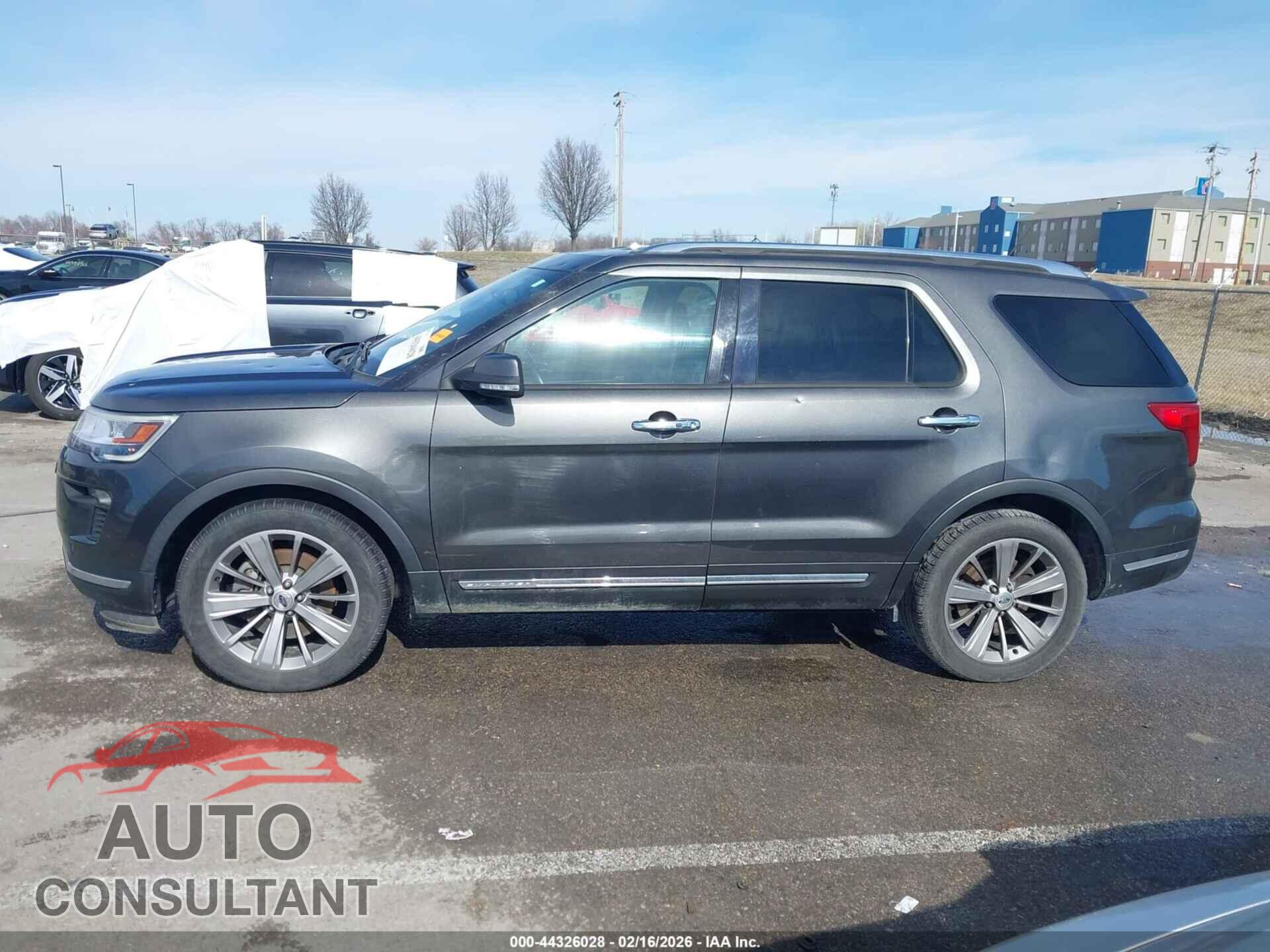 FORD EXPLORER 2018 - 1FM5K7F83JGB13631