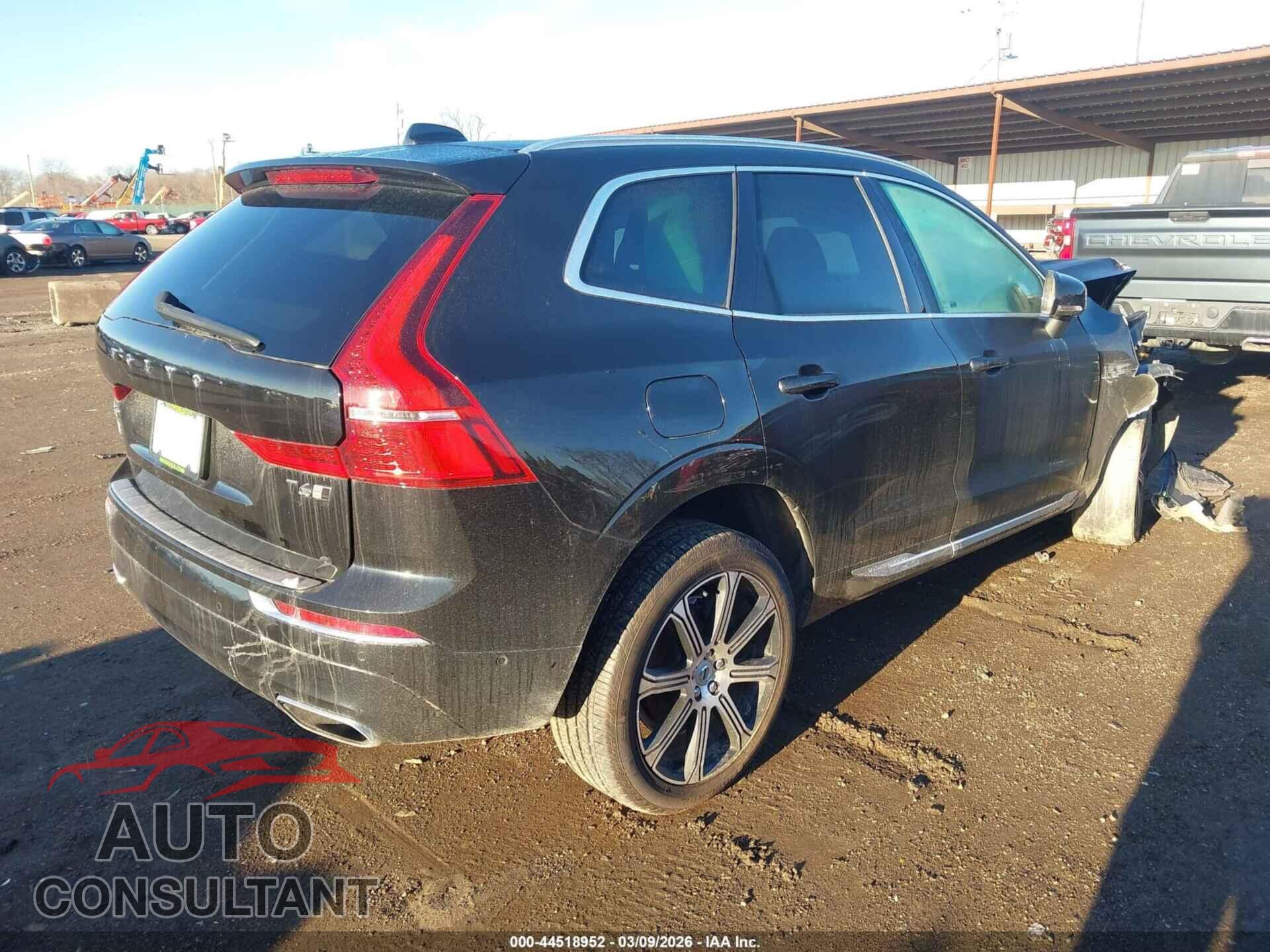 VOLVO XC60 2018 - LYVA22RL5JB082884