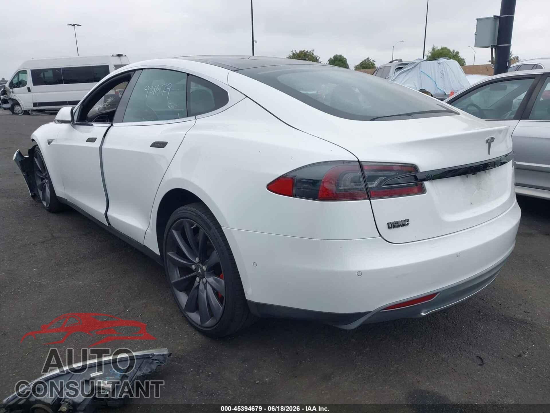 TESLA MODEL S 2015 - 5YJSA1E42FF120299