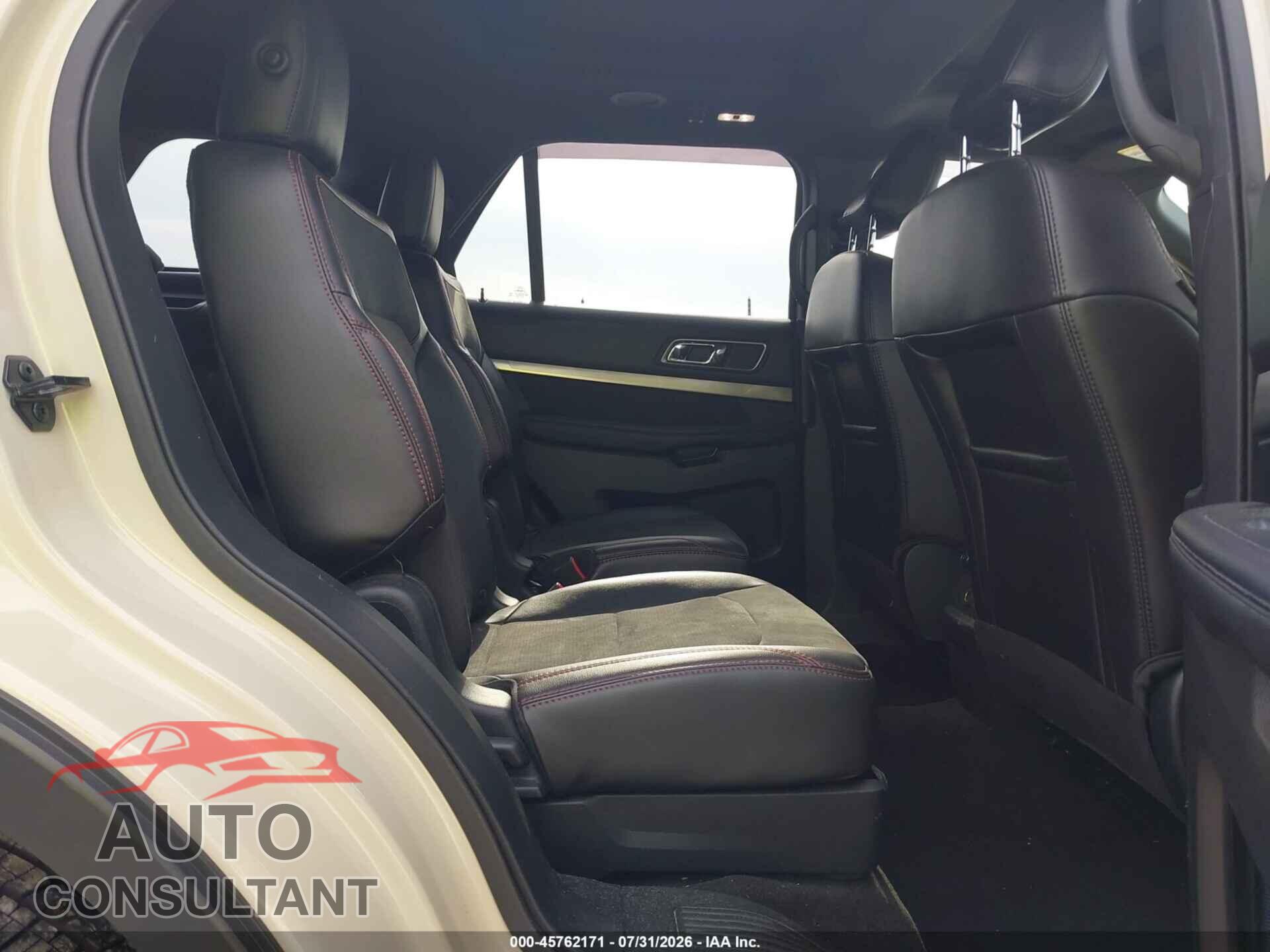 FORD EXPLORER 2018 - 1FM5K8D8XJGB85998