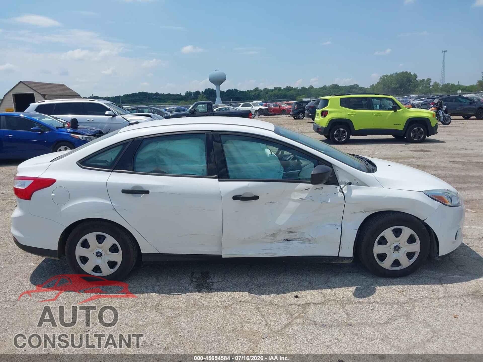 FORD FOCUS 2014 - 1FADP3E28EL208969