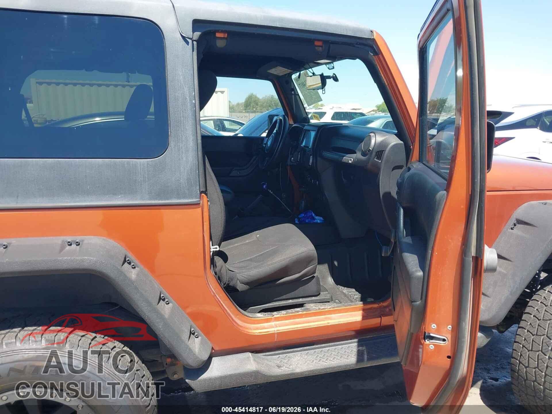 JEEP WRANGLER 2011 - 1J4AA2D11BL508151