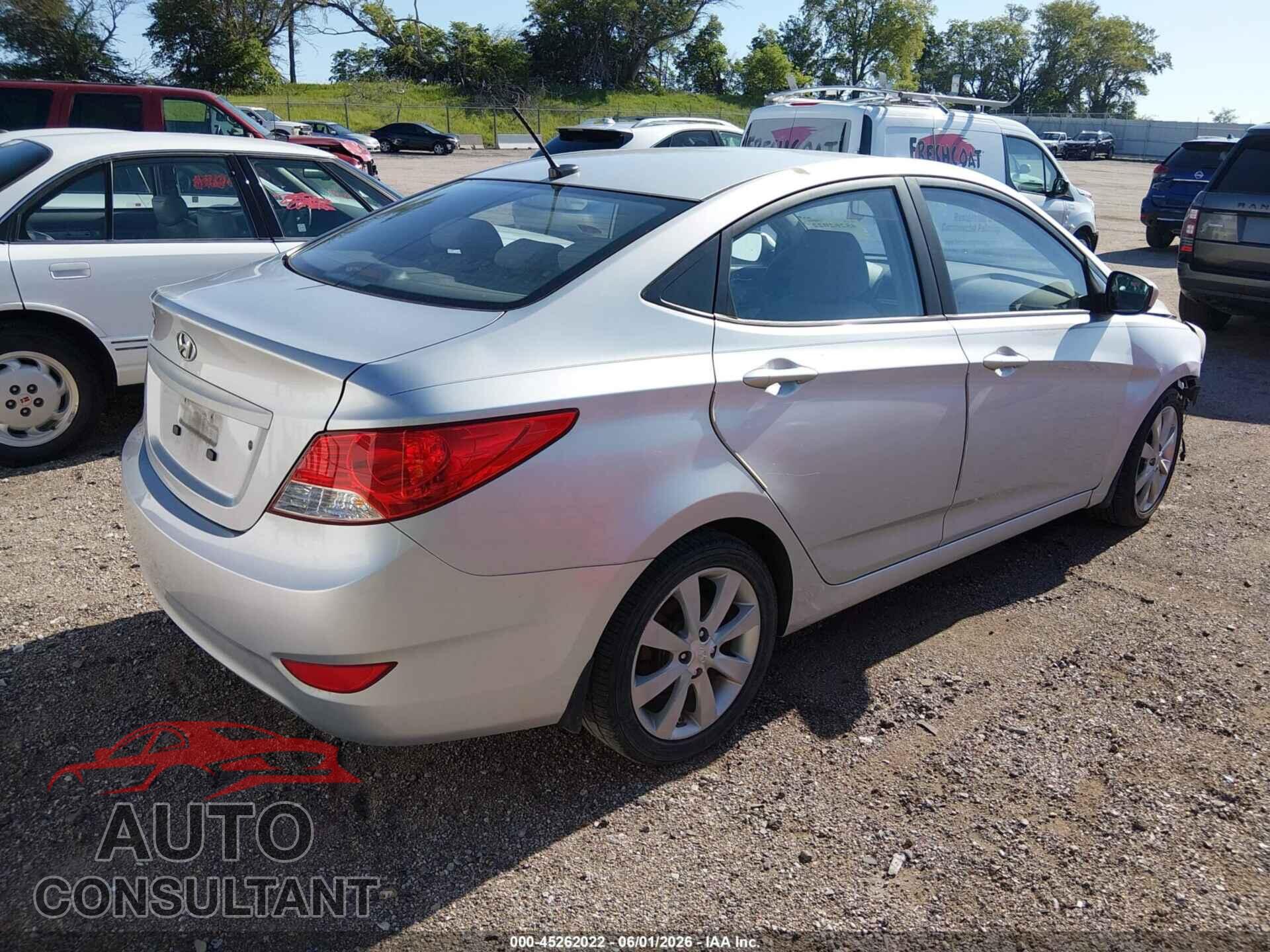 HYUNDAI ACCENT 2012 - KMHCU4AE2CU137579