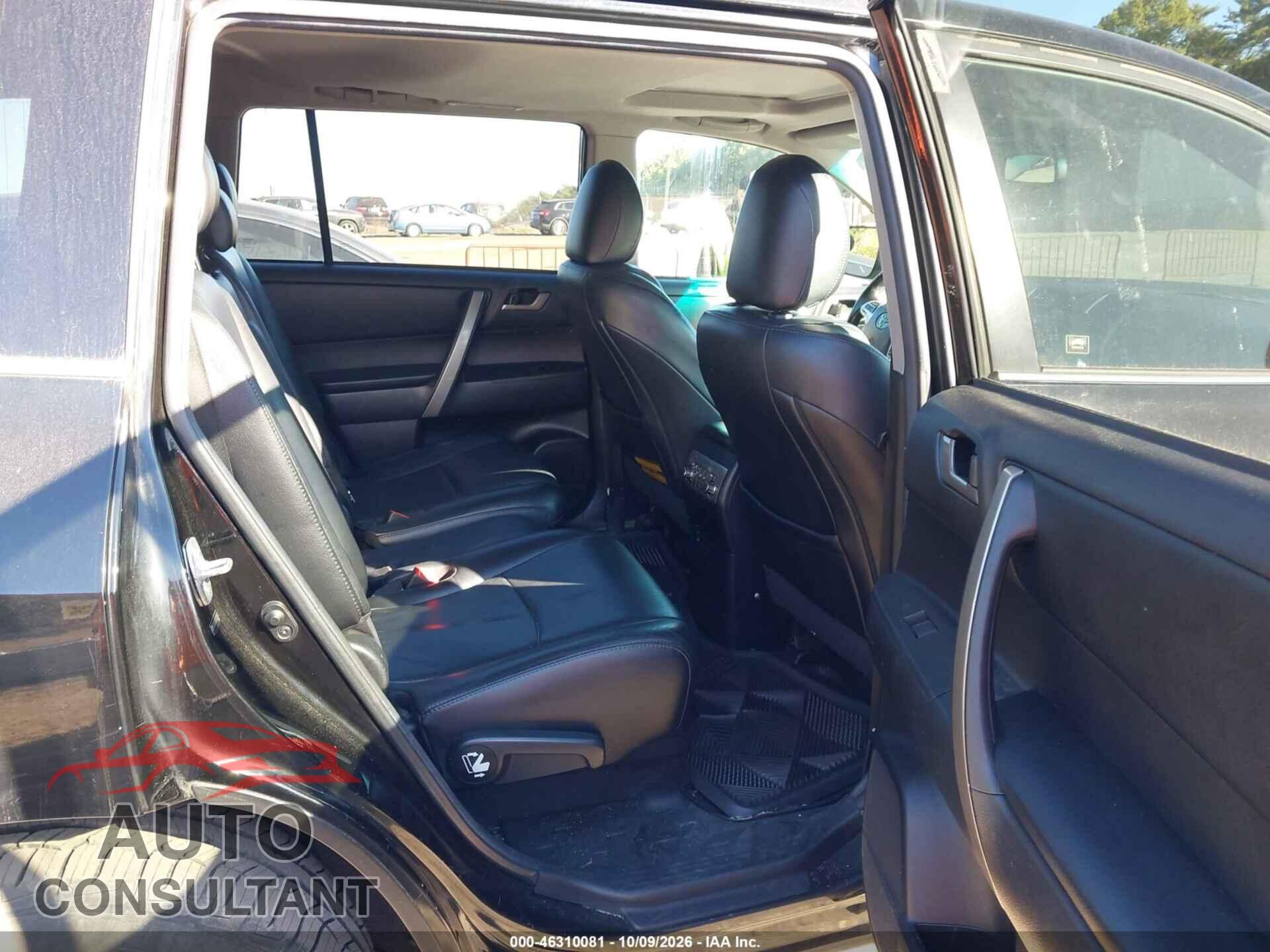 TOYOTA HIGHLANDER 2012 - 5TDBK3EH5CS120526