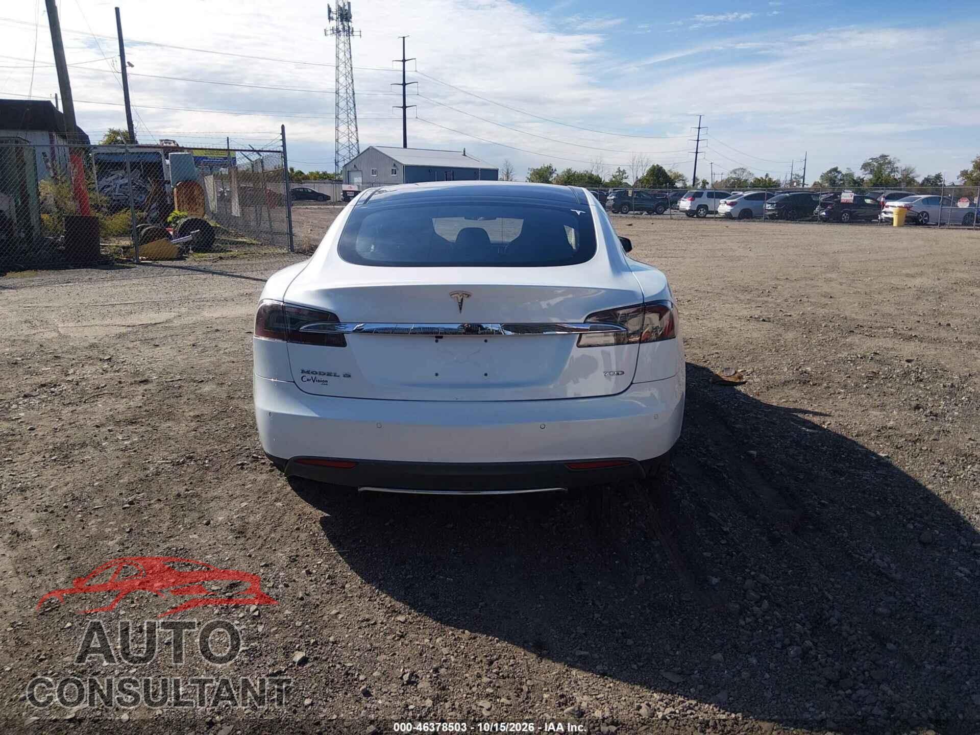 TESLA MODEL S 2015 - 5YJSA1S25FF087608
