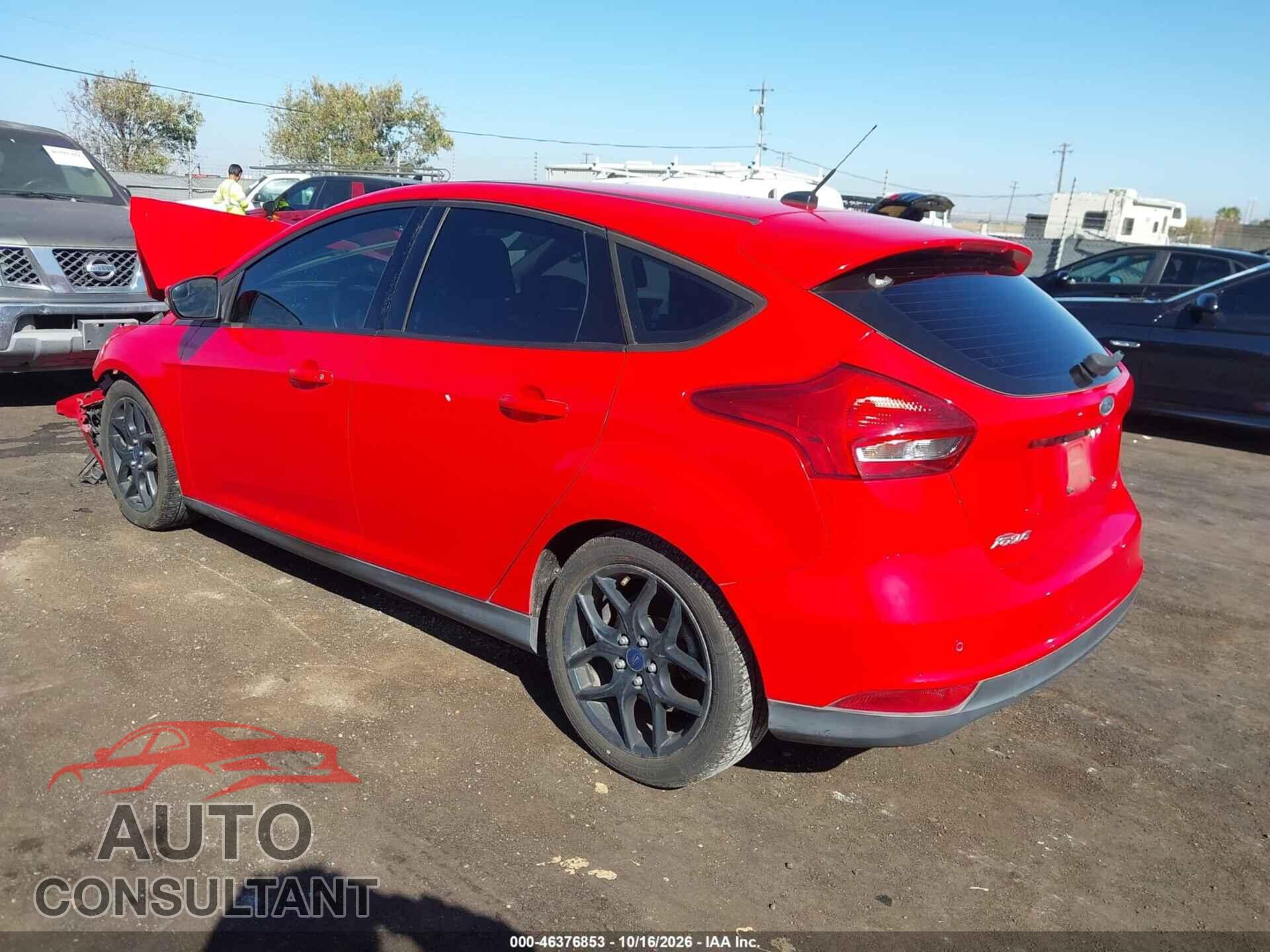 FORD FOCUS 2016 - 1FADP3K22GL340505