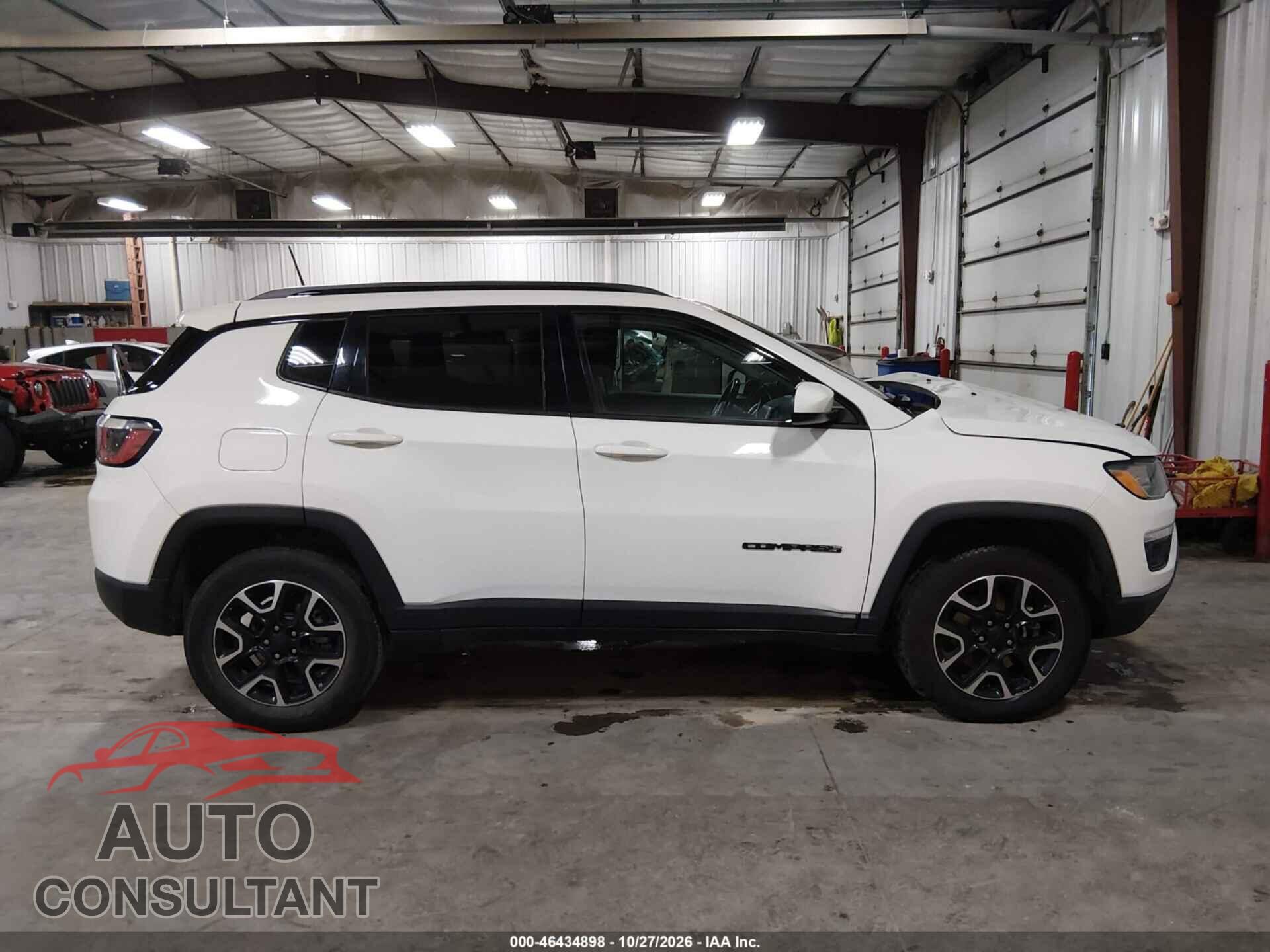 JEEP COMPASS 2019 - 3C4NJDAB3KT849183