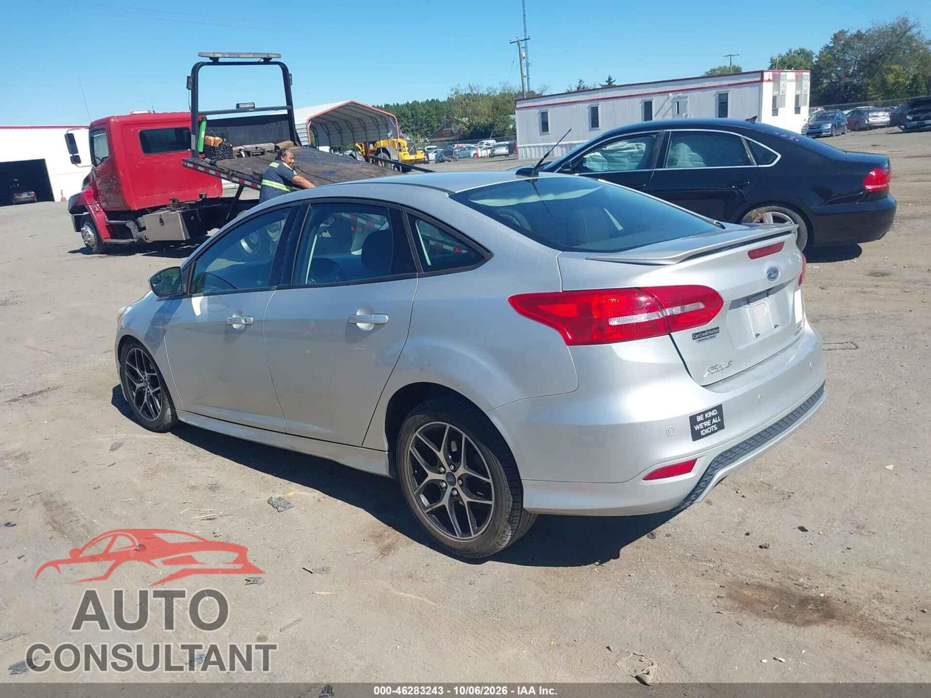 FORD FOCUS 2015 - 1FADP3F20FL216032