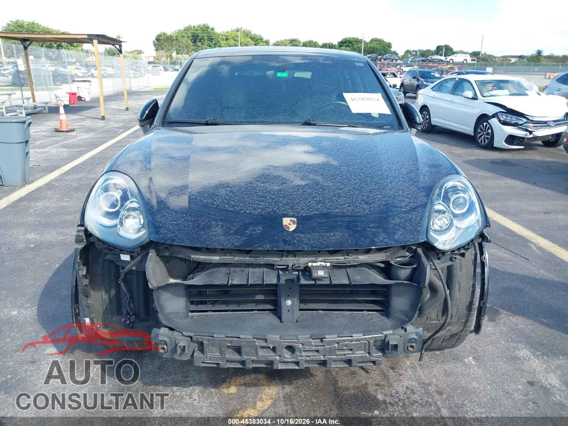 PORSCHE CAYENNE 2017 - WP1AA2A24HKA82455