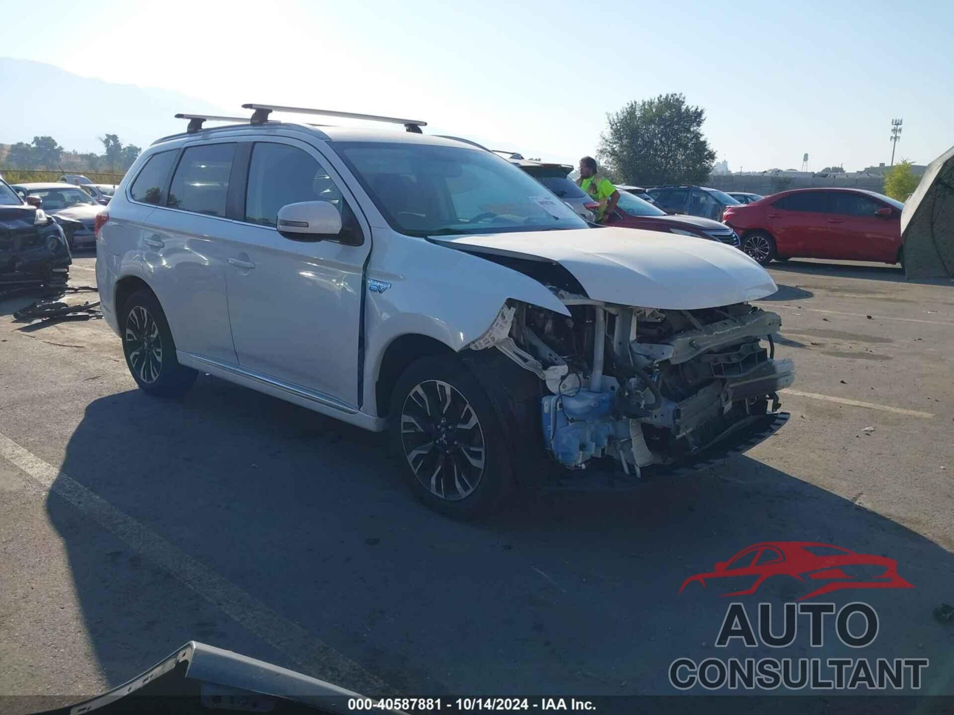 MITSUBISHI OUTLANDER PHEV 2018 - JA4J24A54JZ051542