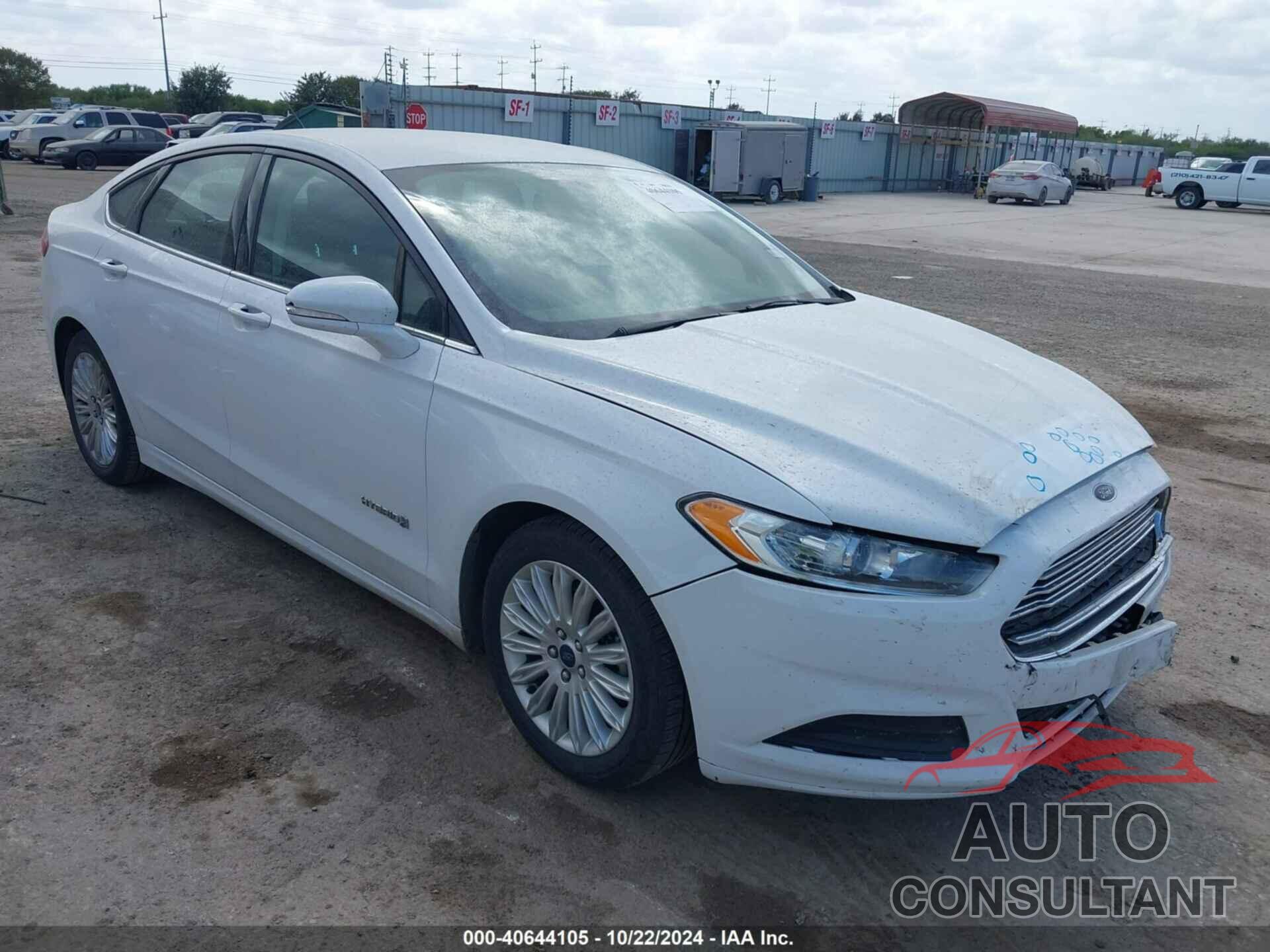 FORD FUSION HYBRID 2015 - 3FA6P0LU9FR128370