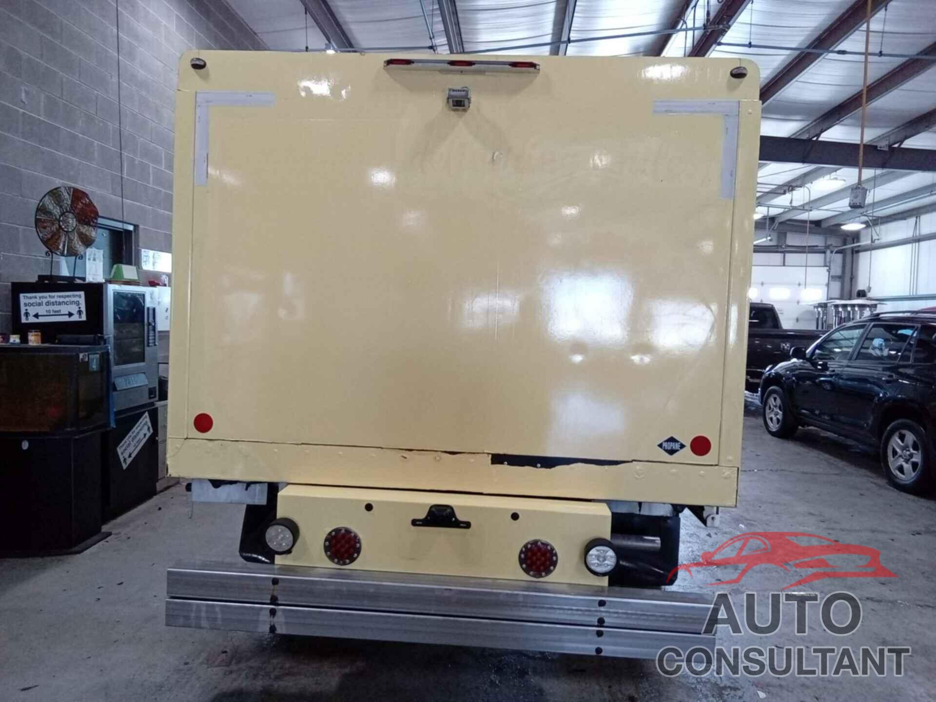 FORD E-450 CUTAWAY 2019 - 1FDXE4FS8KDC57754