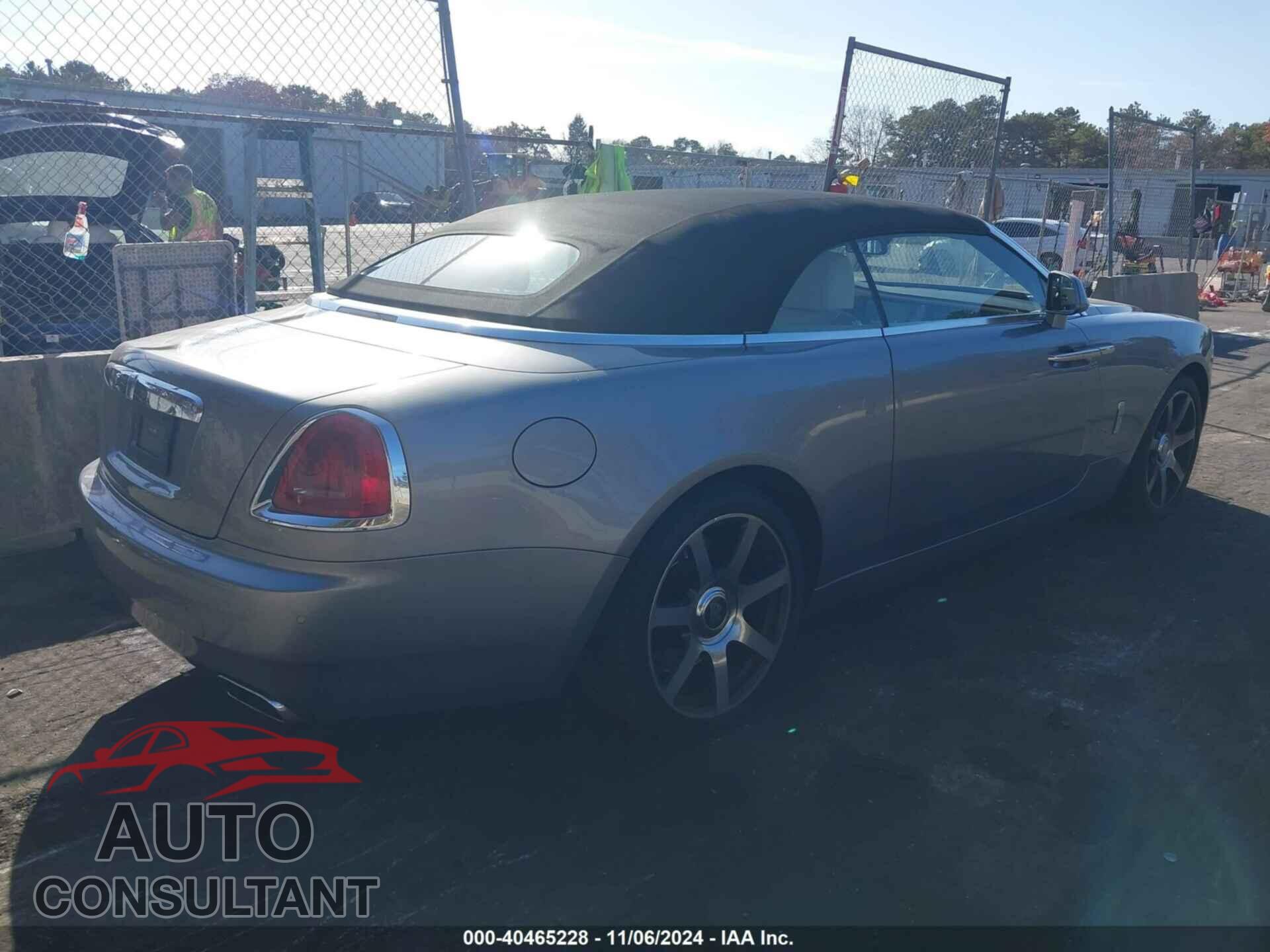 ROLLS-ROYCE DAWN 2017 - SCA666D54HU107016