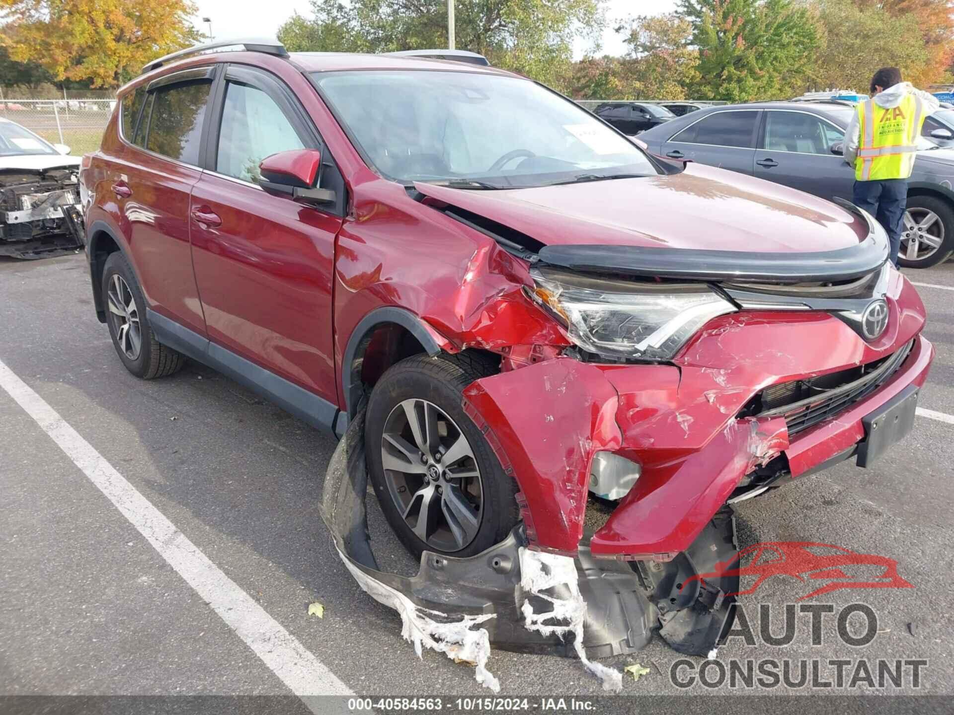TOYOTA RAV4 2018 - 2T3RFREV1JW721570