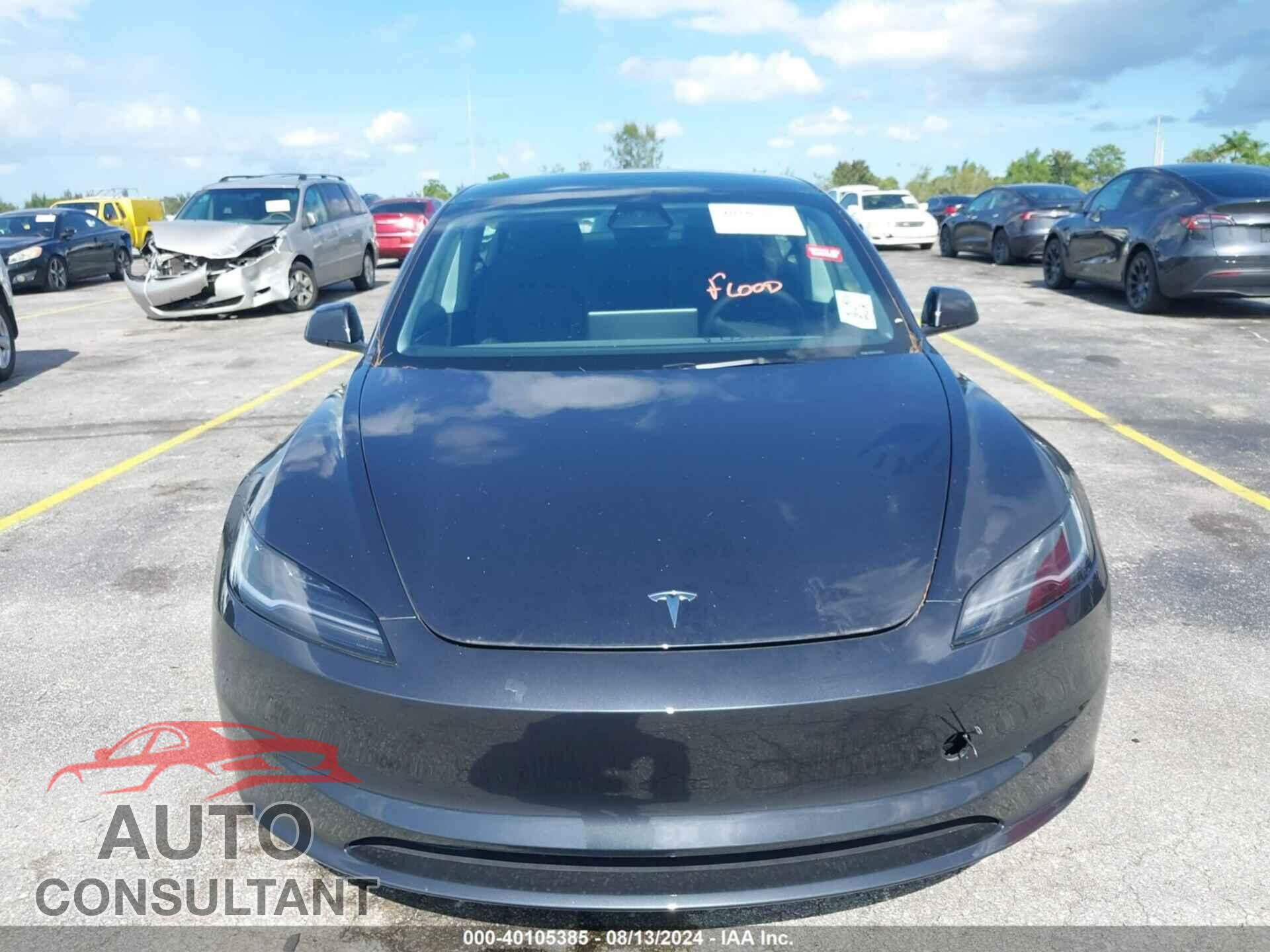TESLA MODEL 3 2024 - 5YJ3E1EA5RF752703