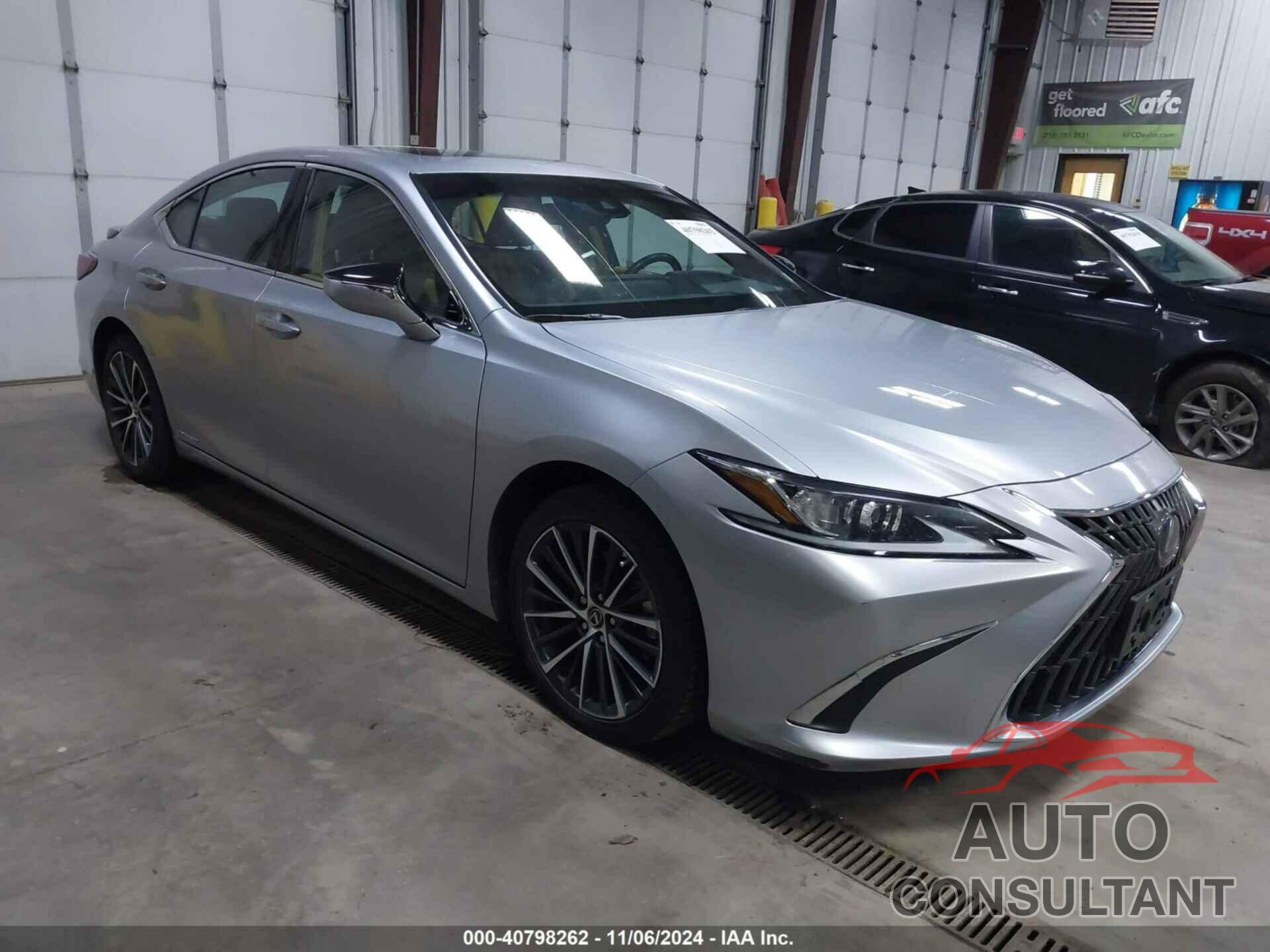 LEXUS ES 300H 2022 - 58ADA1C10NU013375