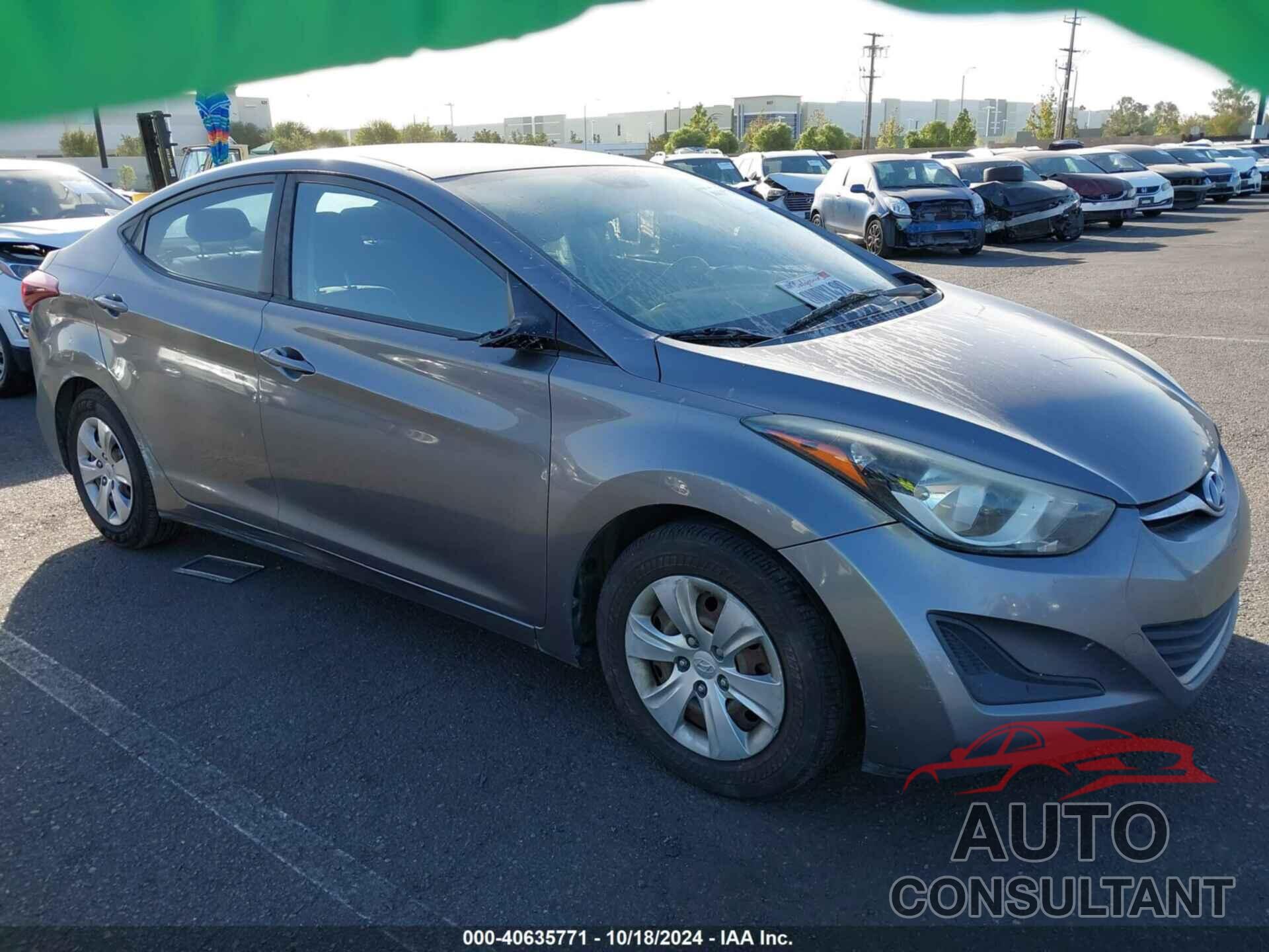 HYUNDAI ELANTRA 2016 - KMHDH4AE8GU636790