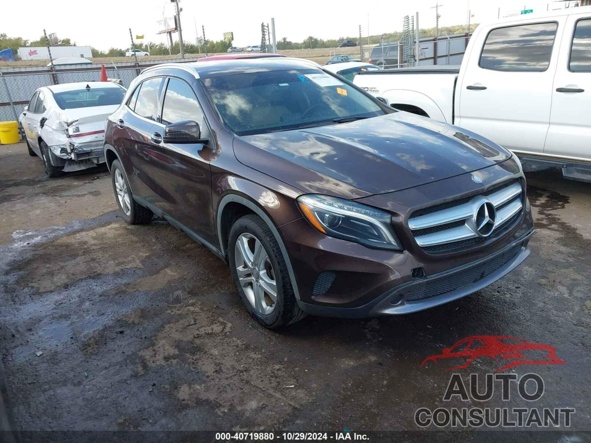 MERCEDES-BENZ GLA 250 2015 - WDCTG4EB5FJ128810