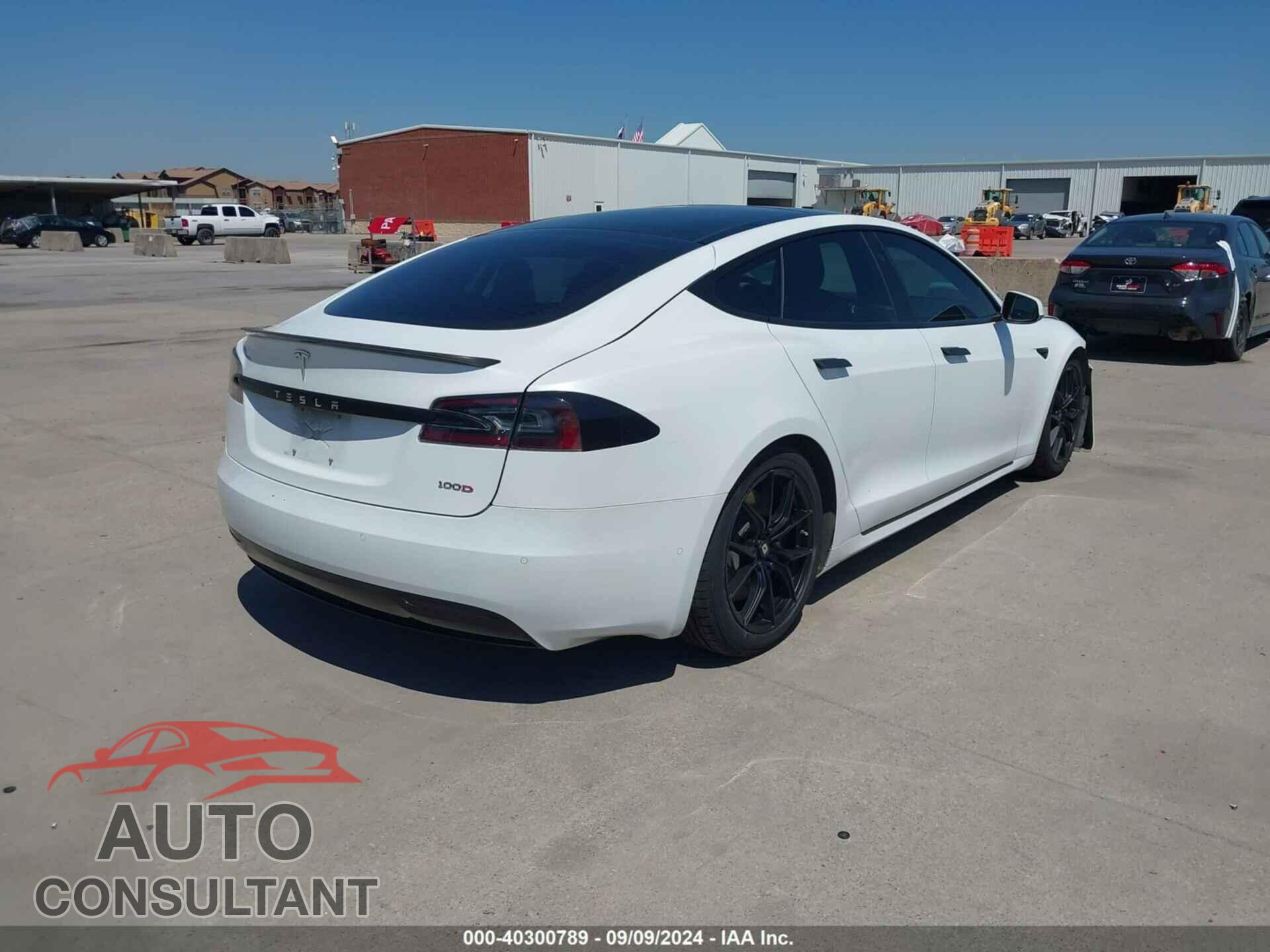TESLA MODEL S 2017 - 5YJSA1E2XHF188433