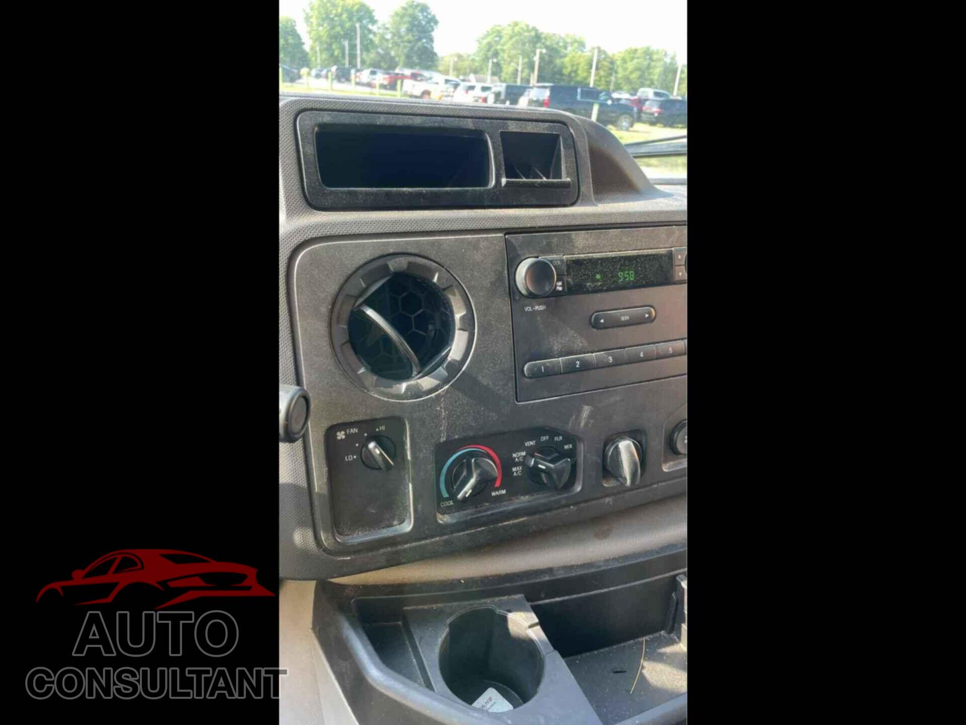 FORD ECONOLINE 2017 - 1FDXE4FS6HDC72231