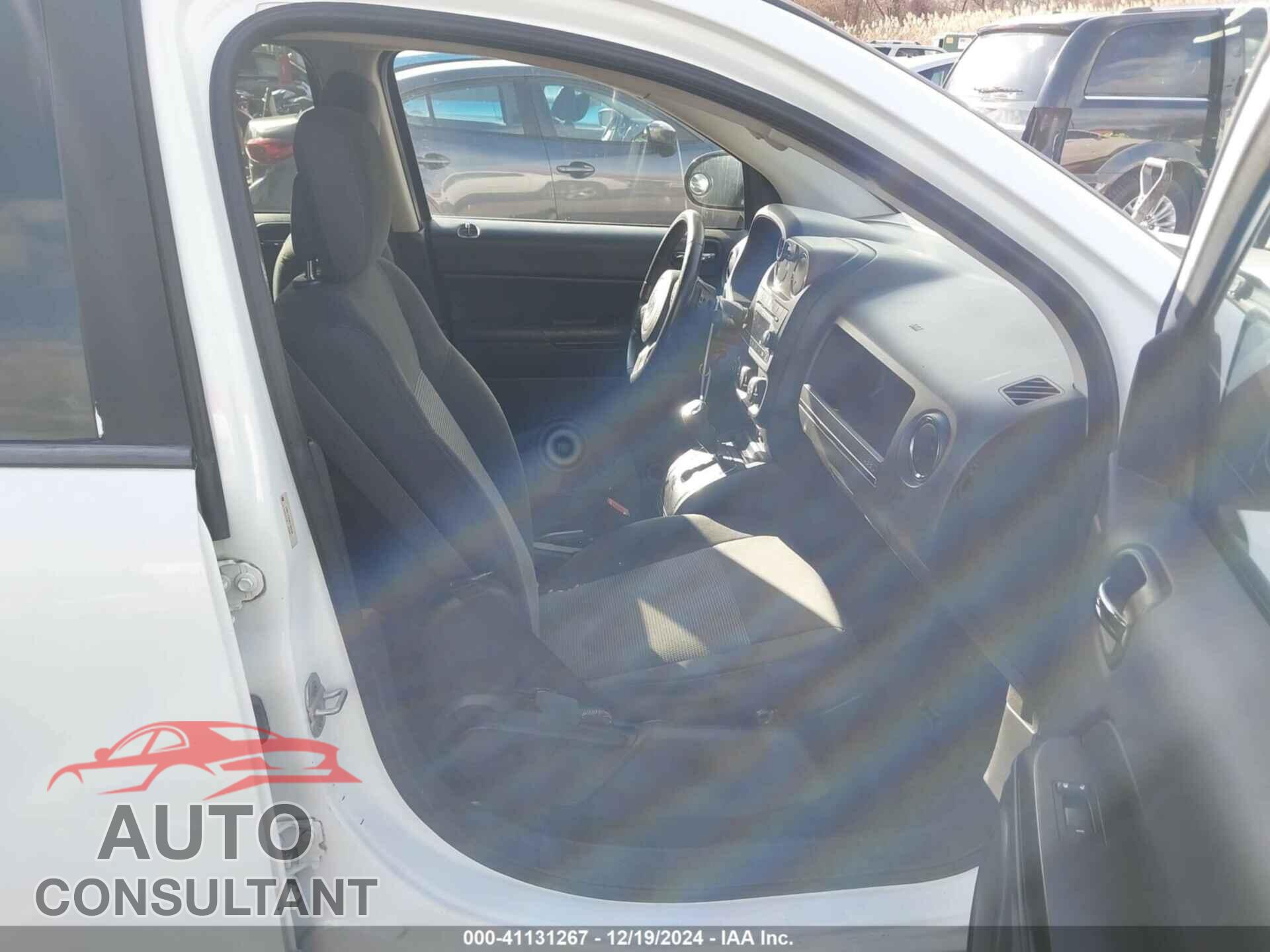 JEEP COMPASS 2011 - 1J4NF1FB5BD183288