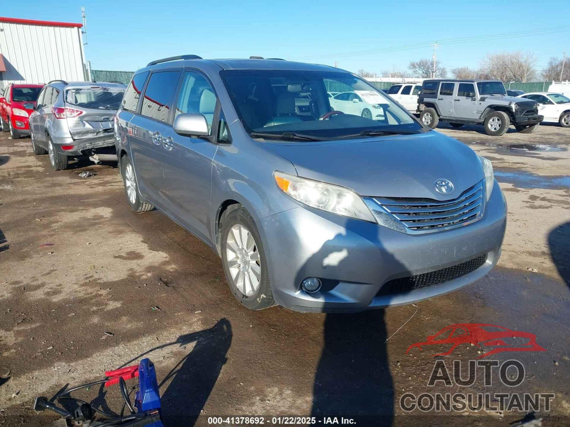 TOYOTA SIENNA 2011 - 5TDYK3DC9BS080935