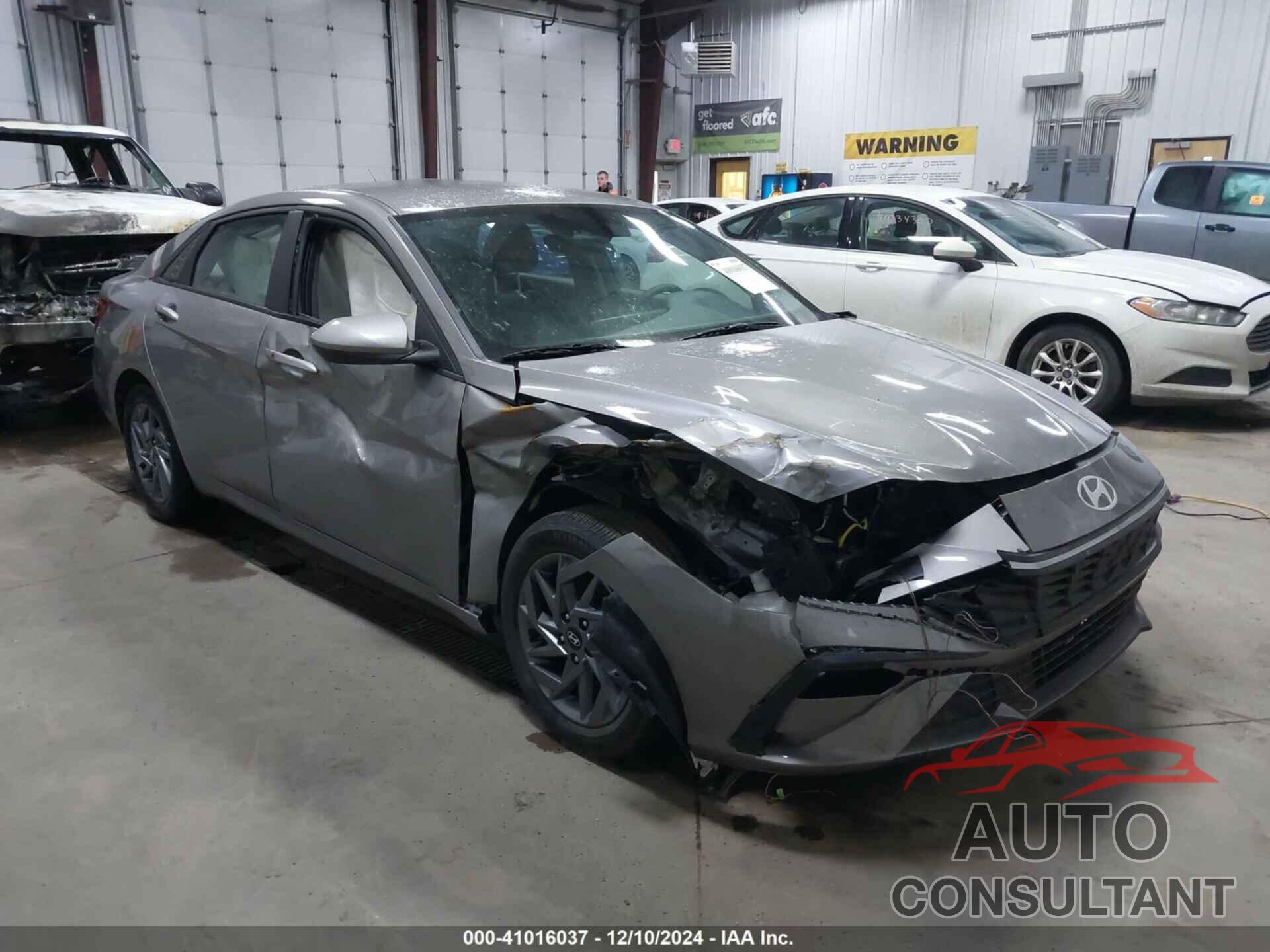 HYUNDAI ELANTRA 2024 - KMHLM4DGXRU636216
