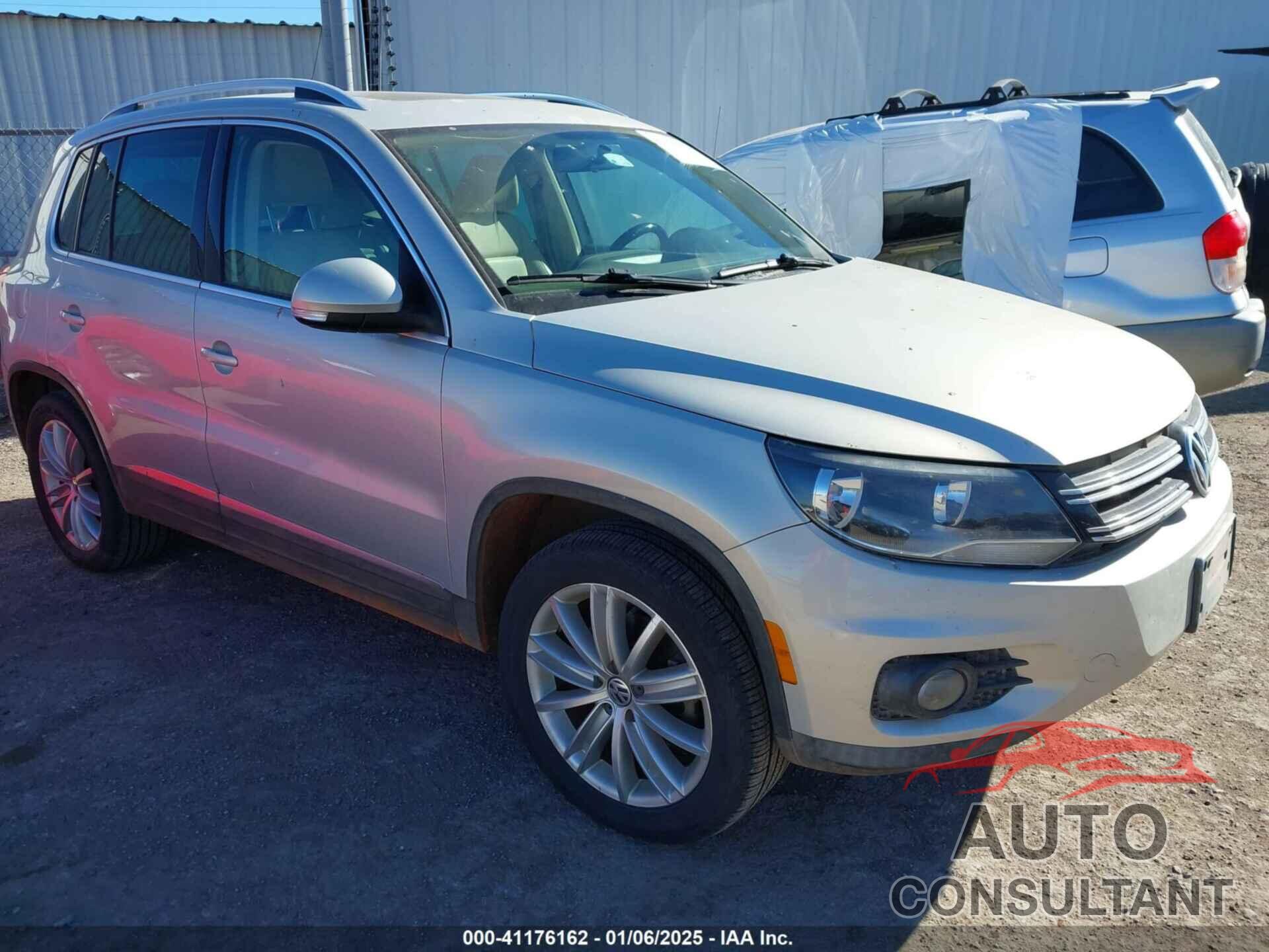 VOLKSWAGEN TIGUAN 2012 - WVGBV7AX4CW607367