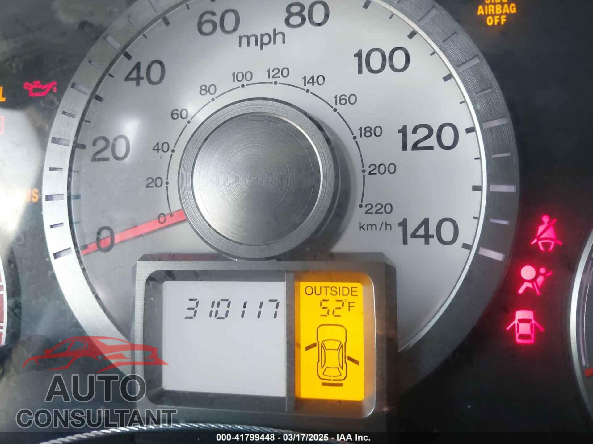 HONDA PILOT 2011 - 5FNYF3H40BB005357