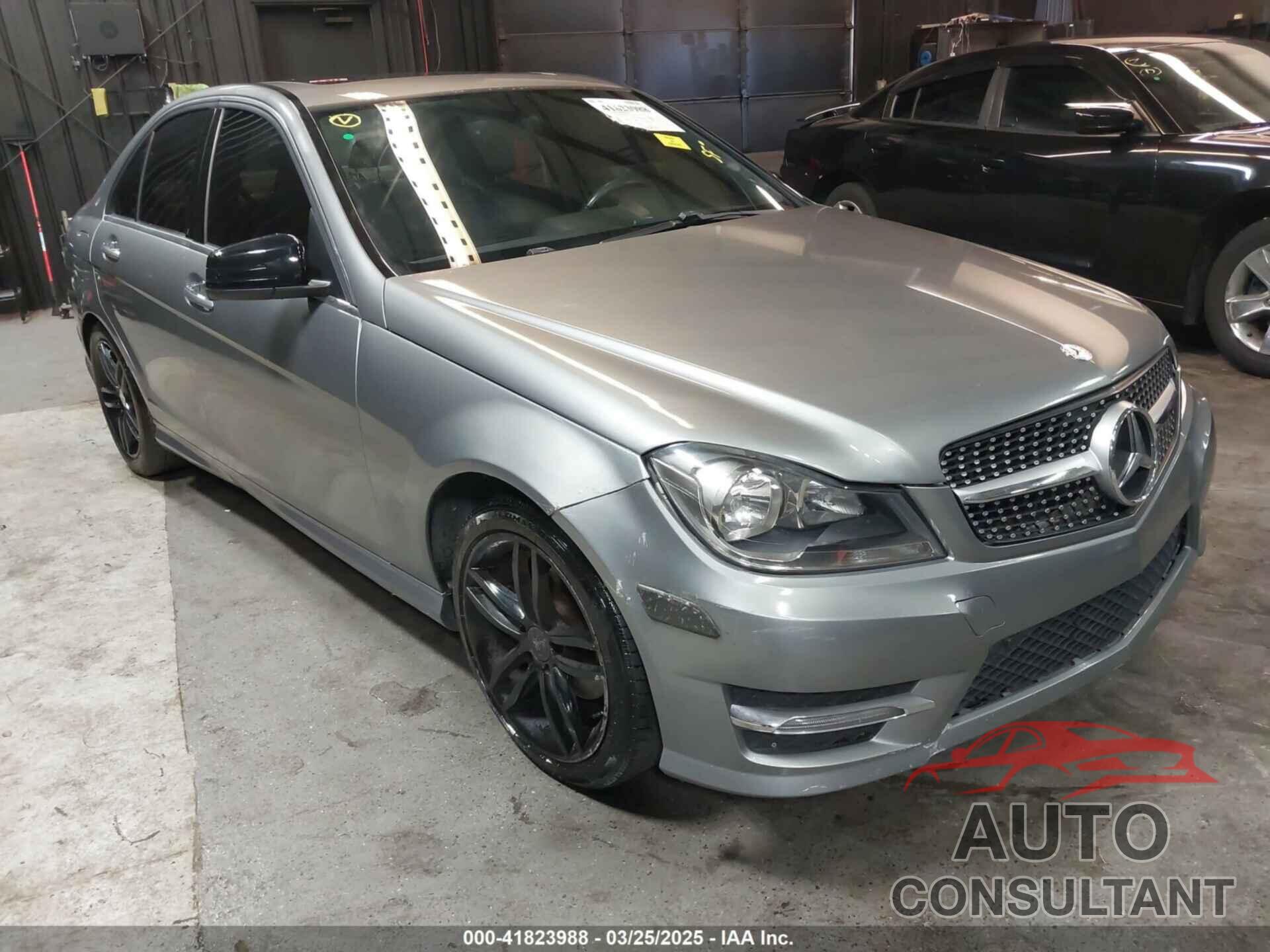 MERCEDES-BENZ C 250 2014 - WDDGF4HB1EA911908