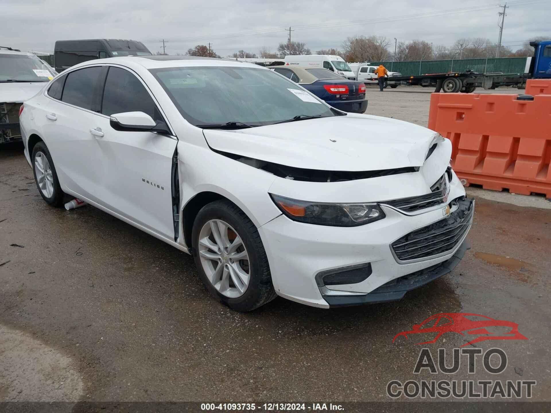 CHEVROLET MALIBU 2018 - 1G1ZD5ST0JF153372