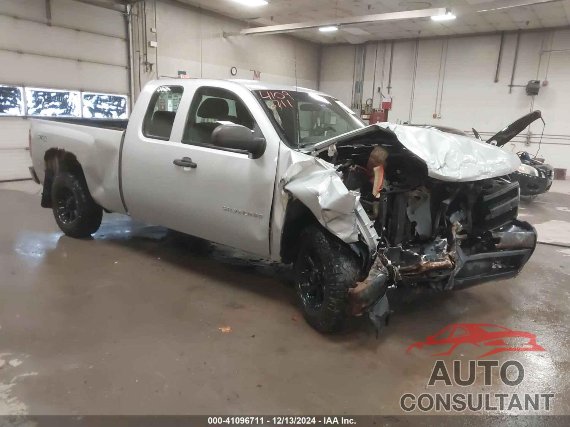 CHEVROLET SILVERADO 1500 2013 - 1GCRKPEA8DZ298827