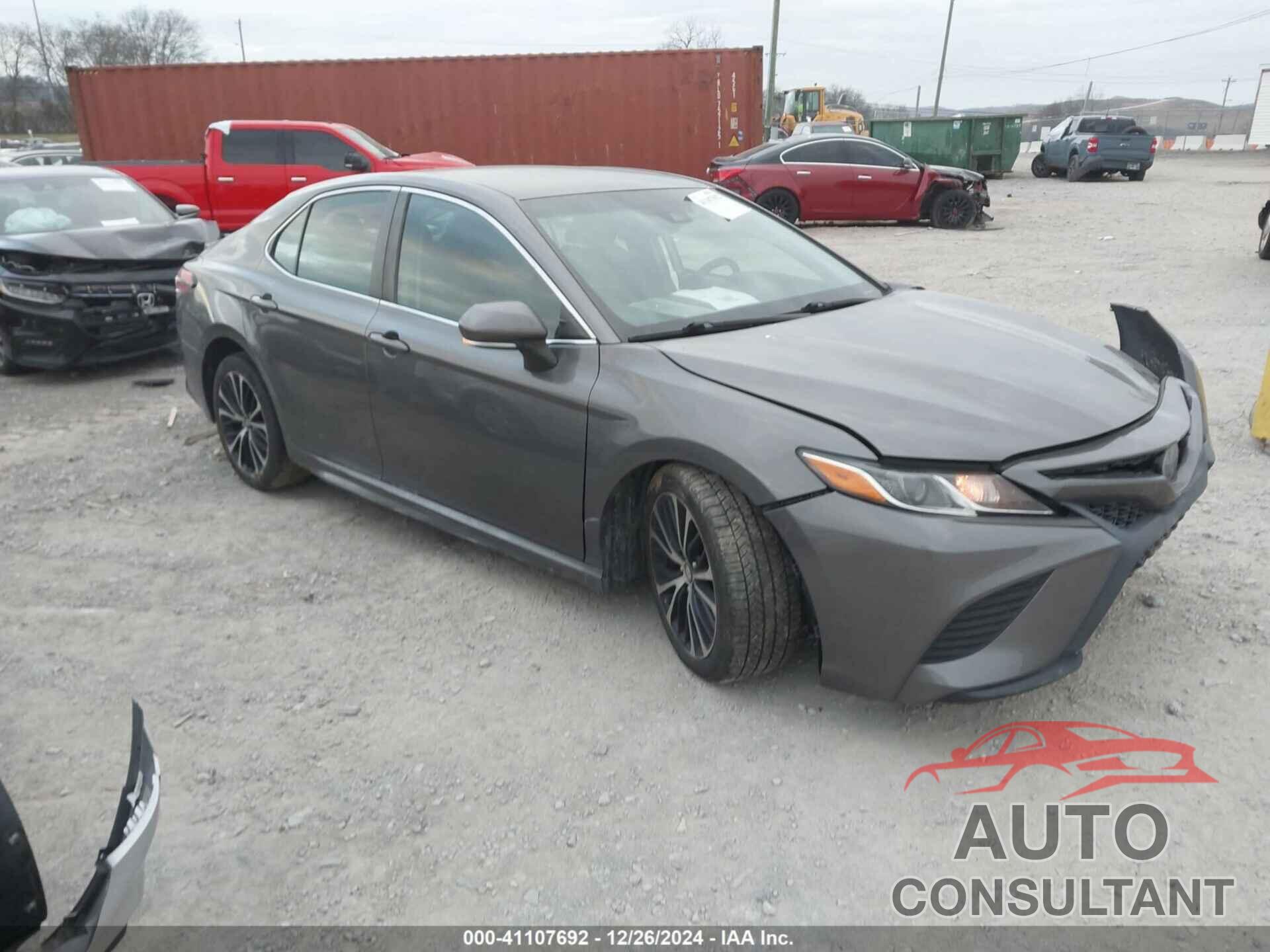 TOYOTA CAMRY 2018 - 4T1B11HK7JU507114