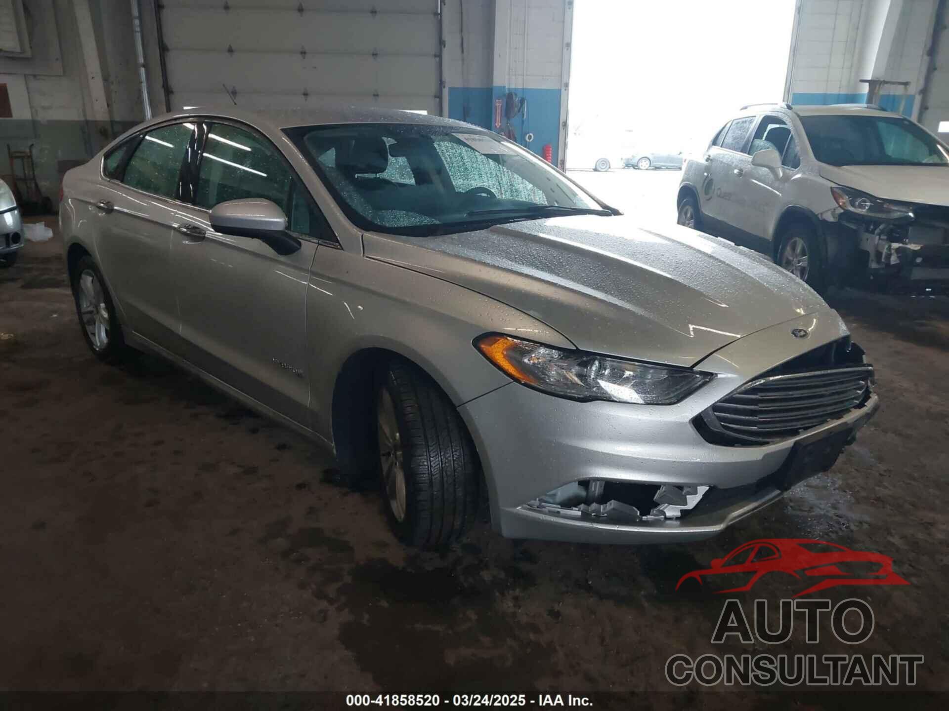 FORD FUSION HYBRID 2018 - 3FA6P0LU3JR119351