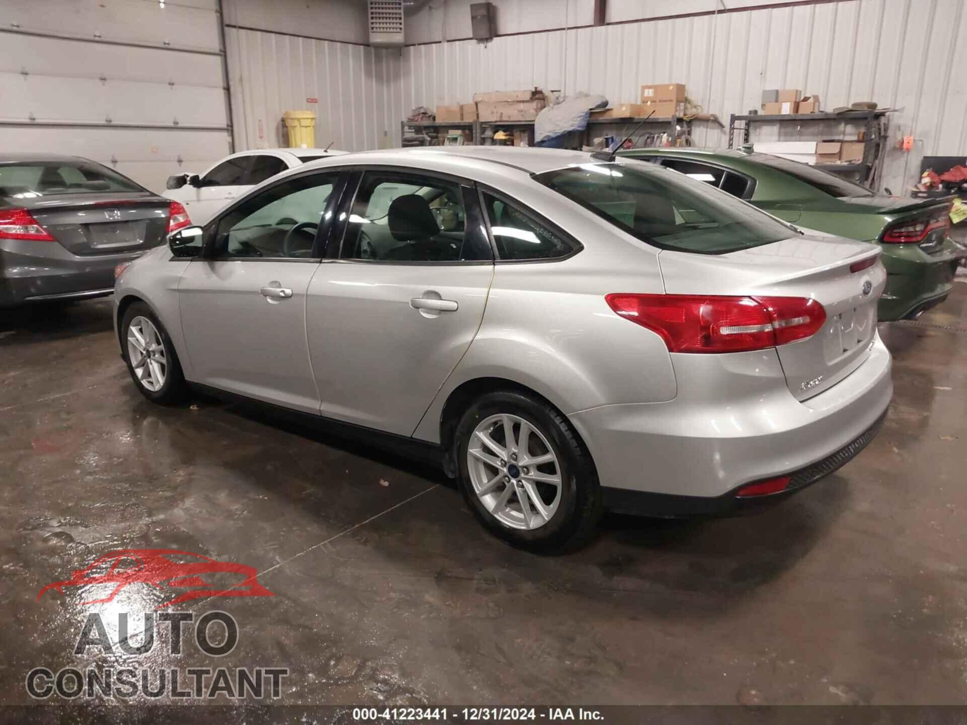 FORD FOCUS 2015 - 1FADP3F28FL357382