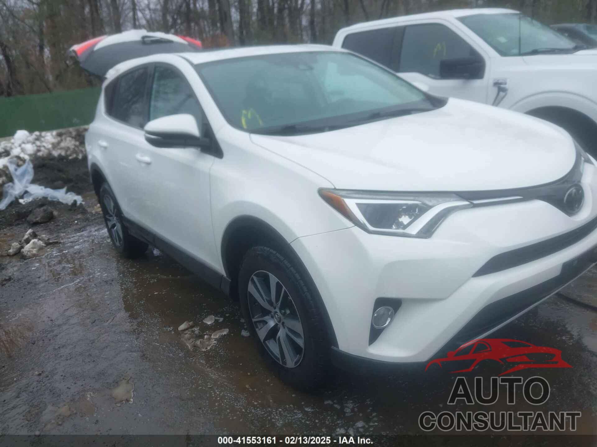 TOYOTA RAV4 2018 - 2T3RFREV6JW765113