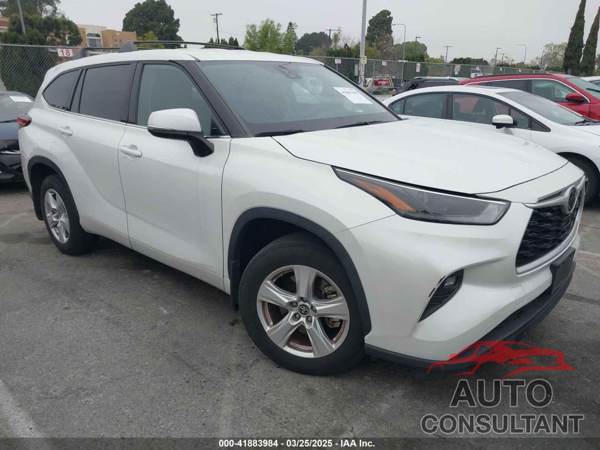 TOYOTA HIGHLANDER 2022 - 5TDZZRAHXNS142690