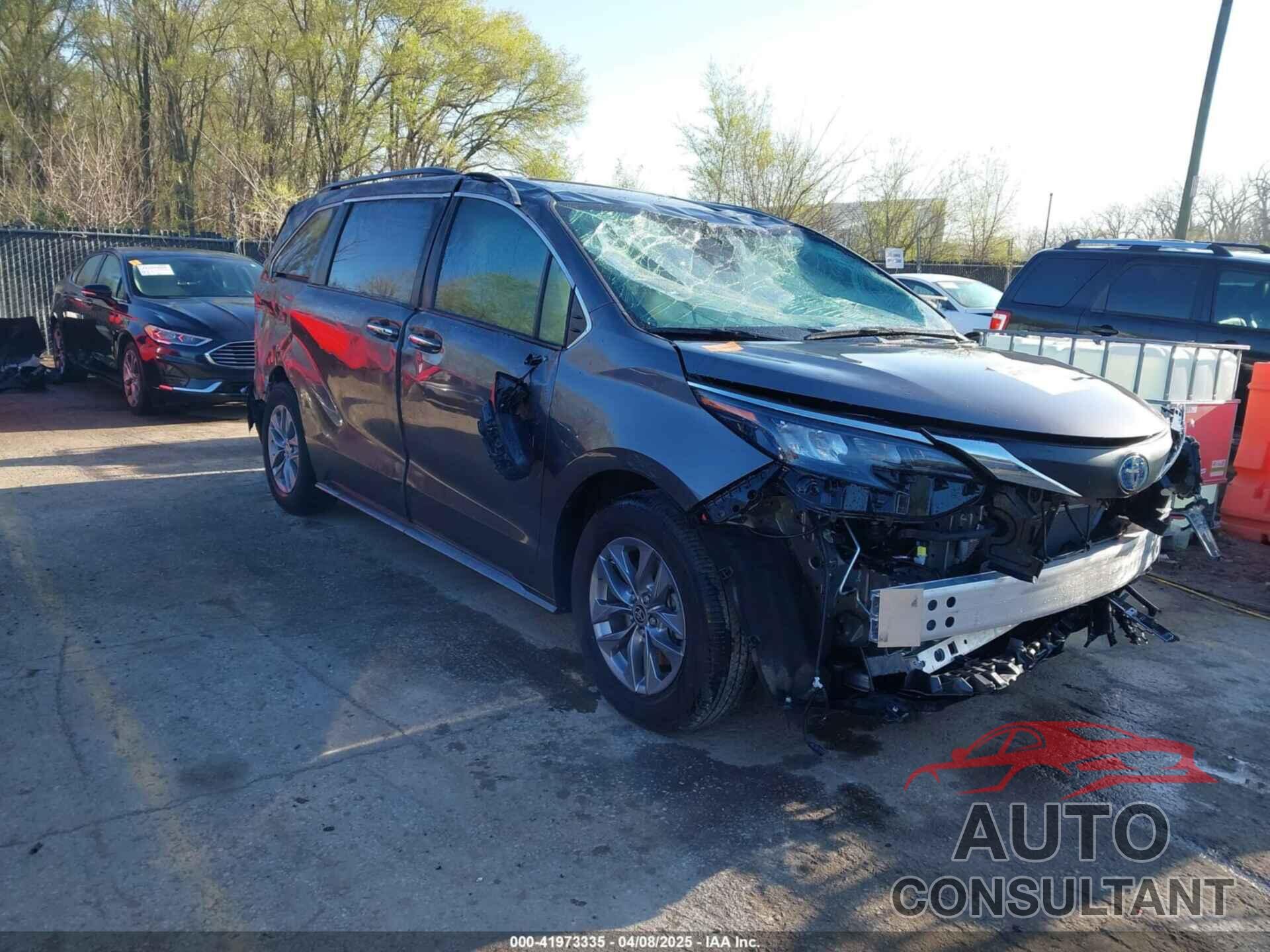 TOYOTA SIENNA 2024 - 5TDJRKEC6RS217300