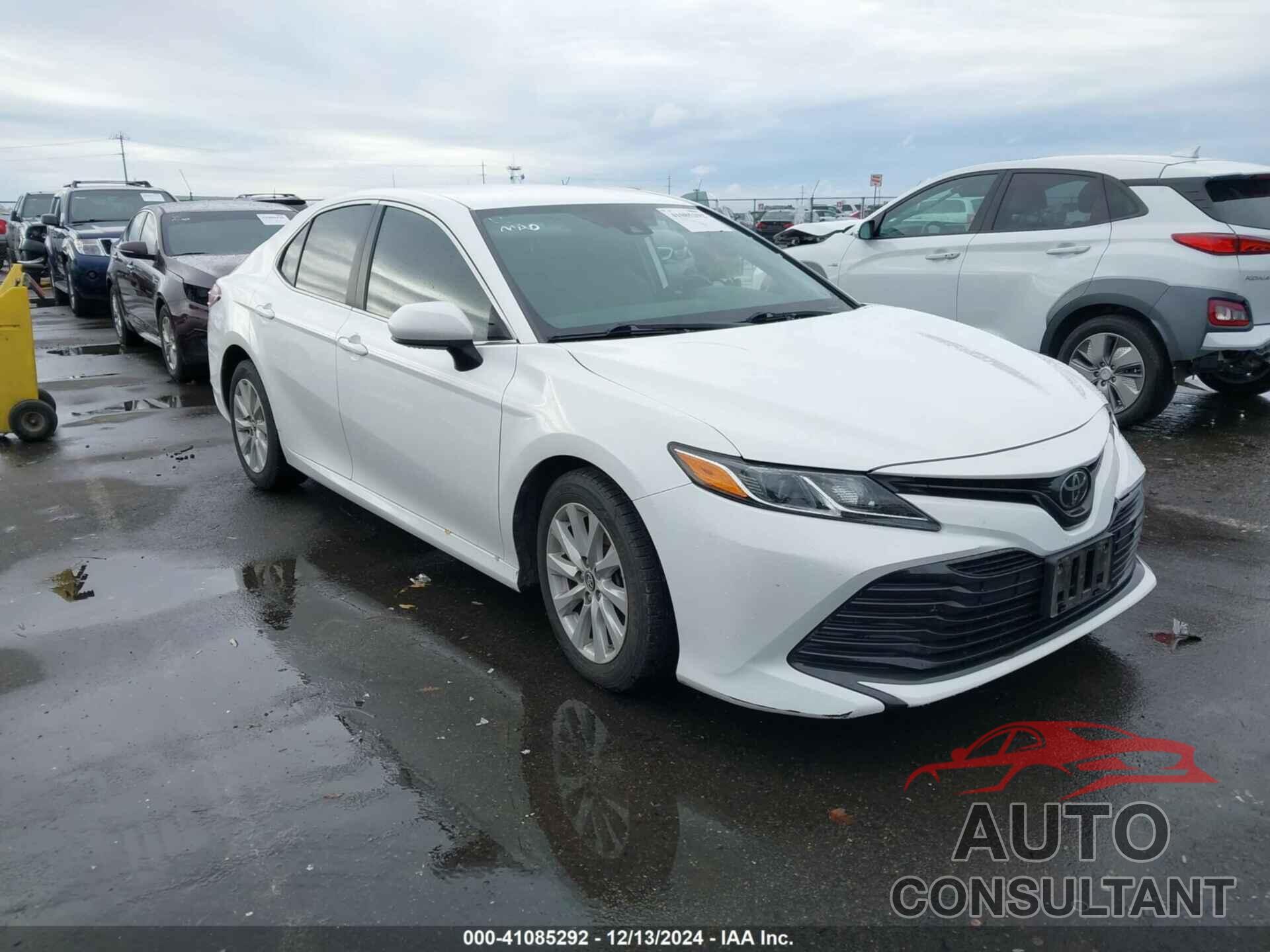 TOYOTA CAMRY 2019 - 4T1B11HK1KU719816