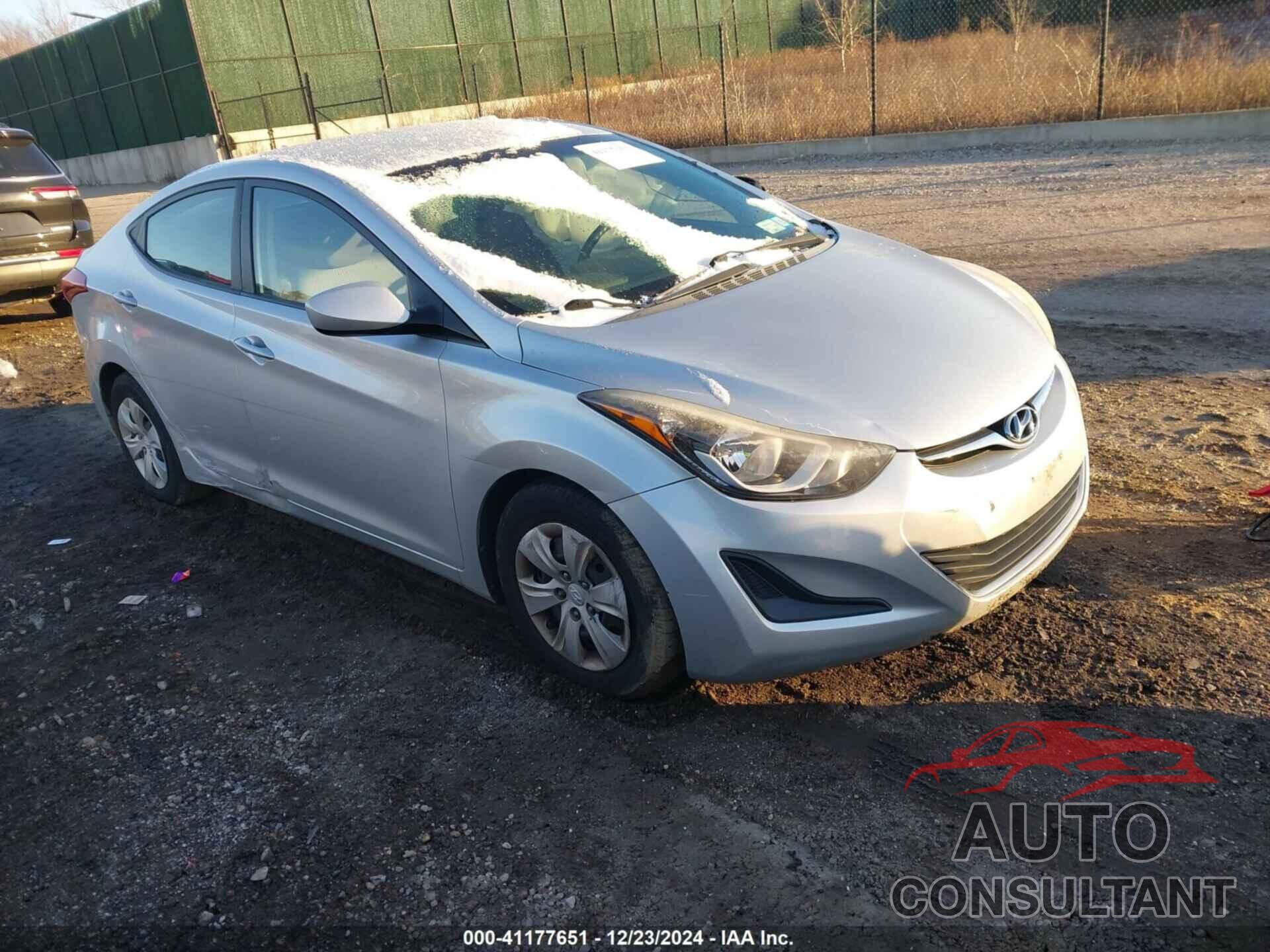 HYUNDAI ELANTRA 2016 - 5NPDH4AE1GH729729