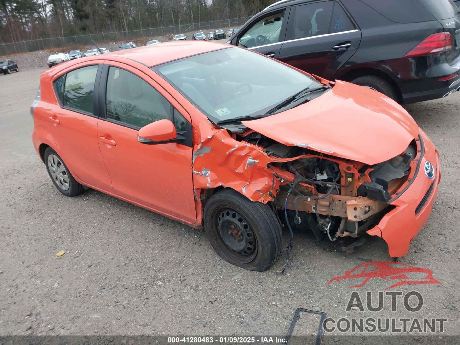 TOYOTA PRIUS C 2013 - JTDKDTB35D1032335