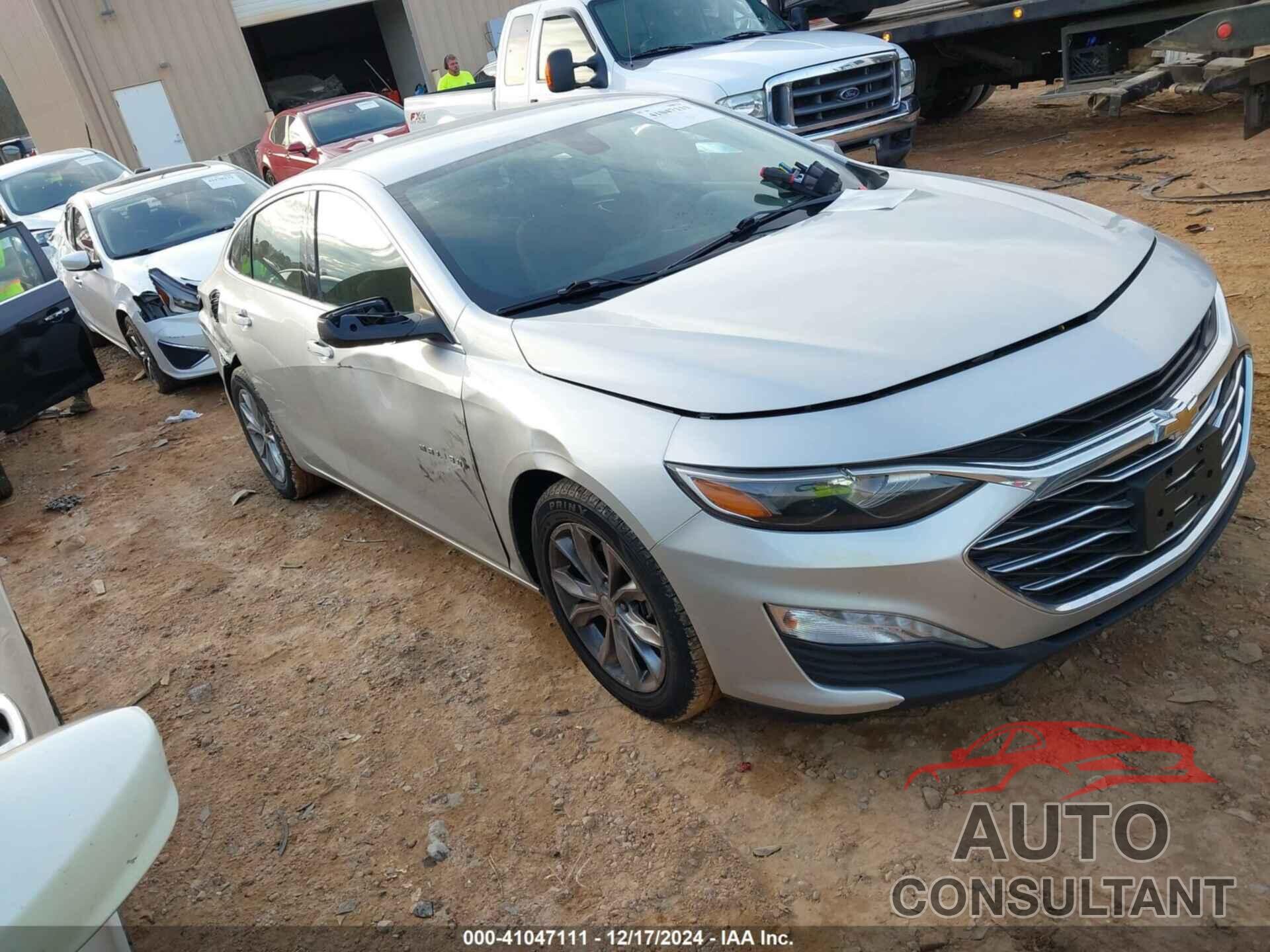 CHEVROLET MALIBU 2019 - 1G1ZD5ST5KF135564