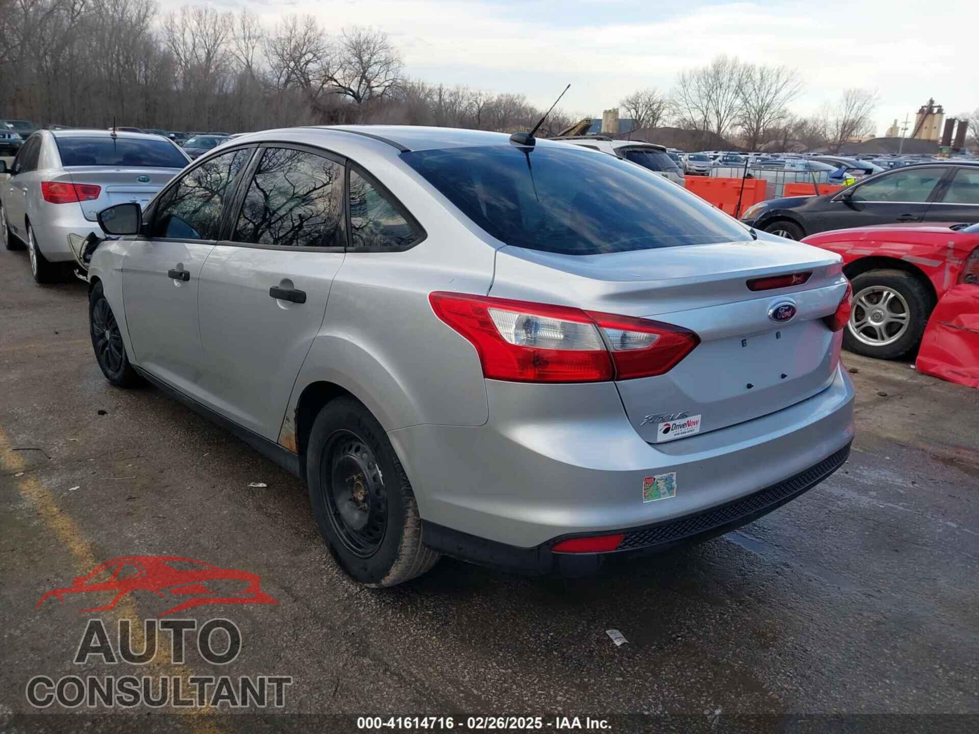 FORD FOCUS 2012 - 1FAHP3E20CL227272