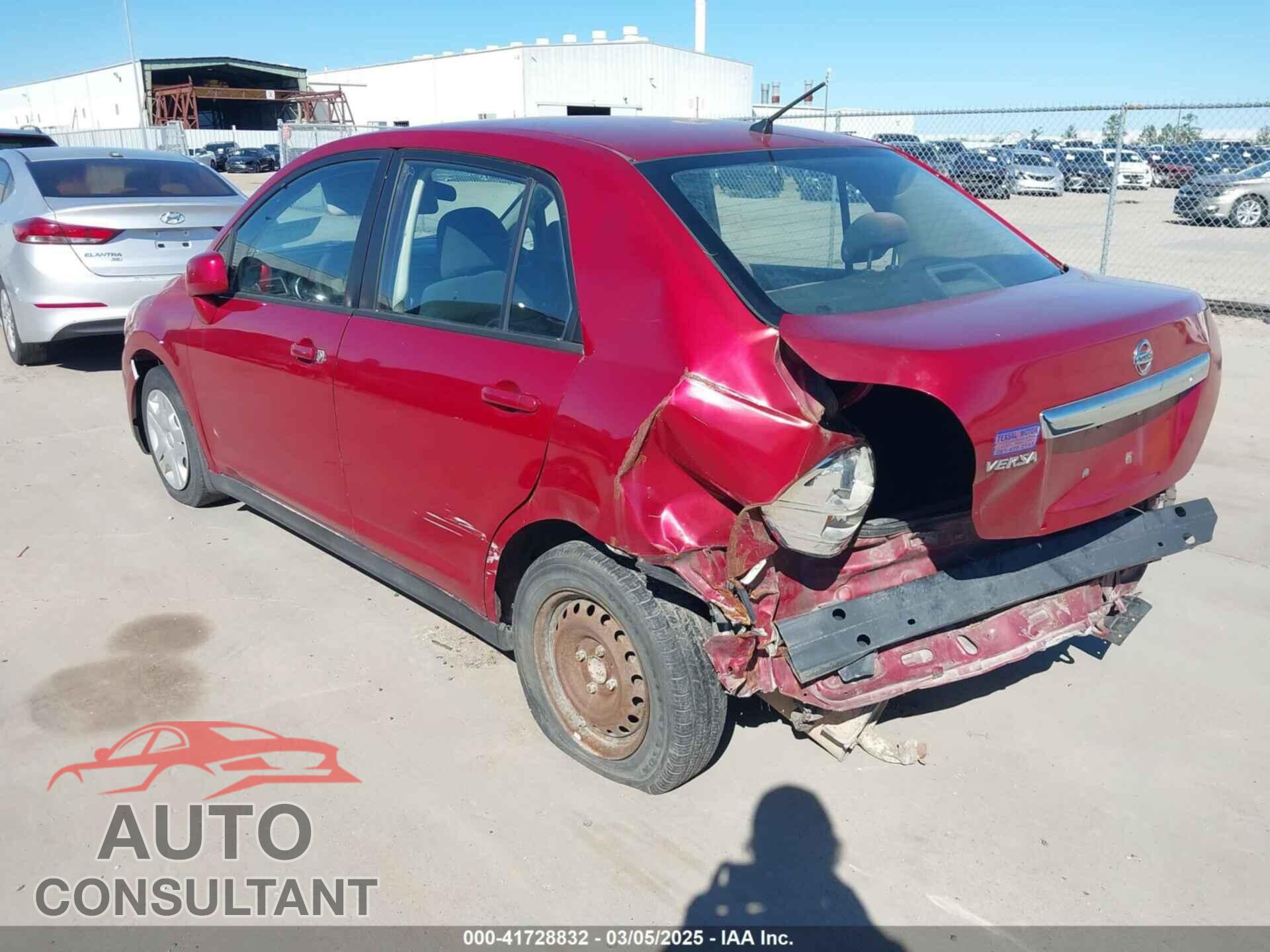 NISSAN VERSA 2011 - 3N1BC1AP1BL410106