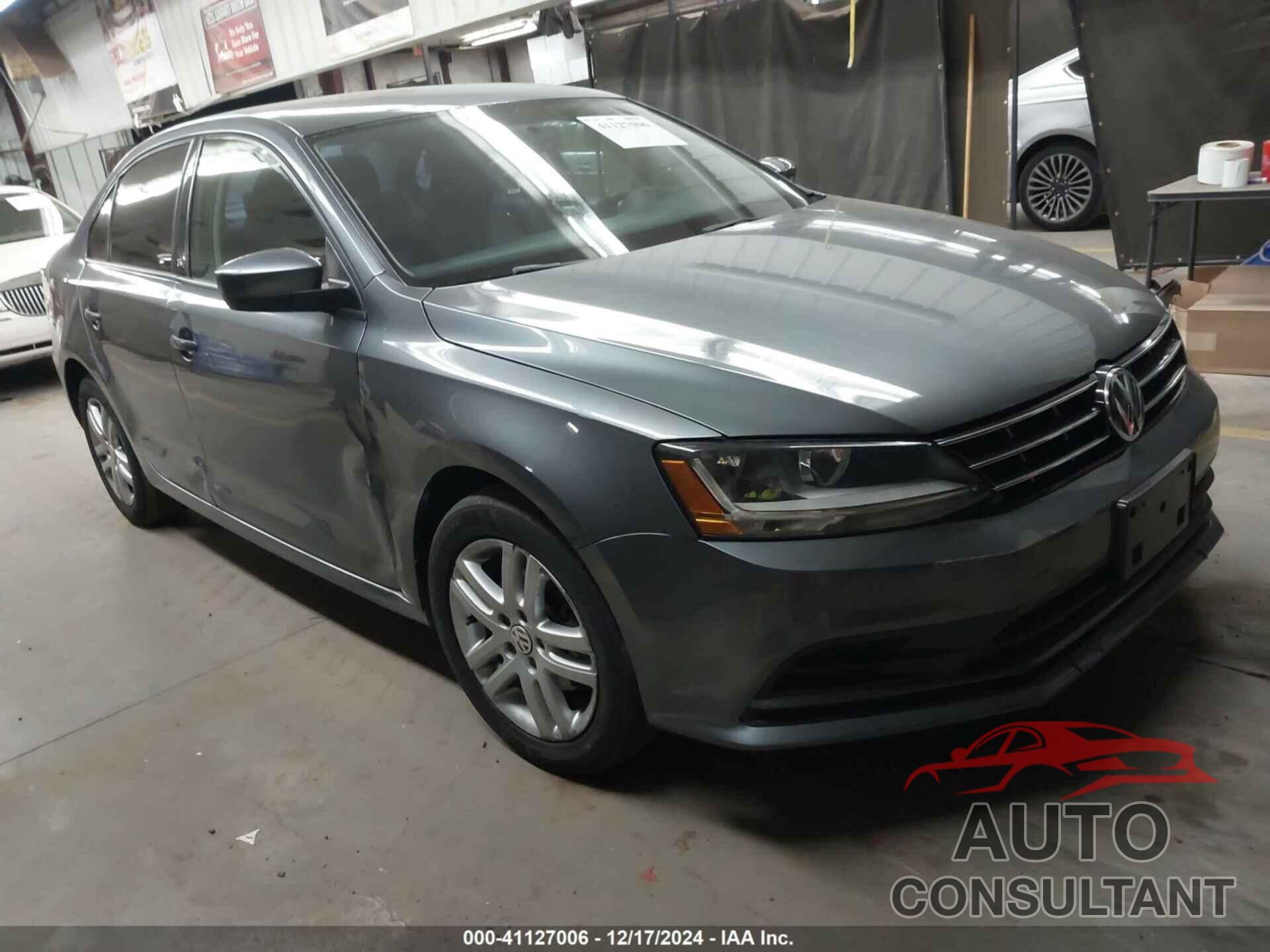 VOLKSWAGEN JETTA 2018 - 3VW2B7AJ0JM242916