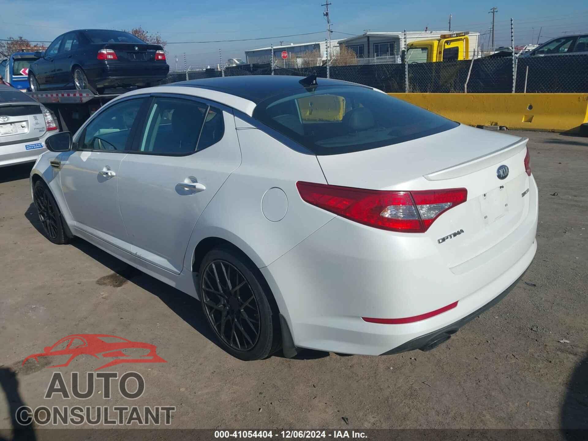 KIA OPTIMA 2013 - 5XXGR4A67DG228435