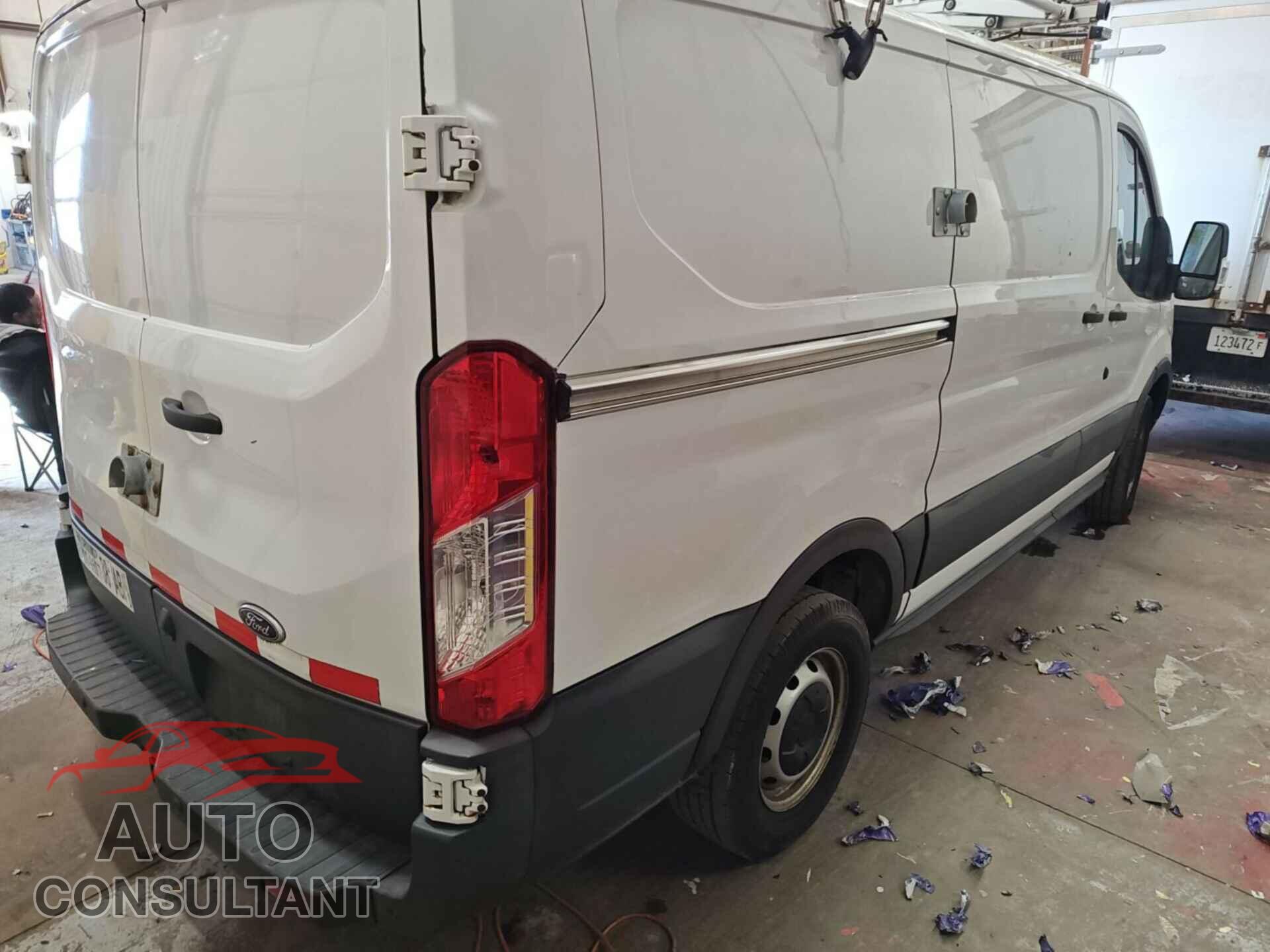 FORD TRANSIT 2016 - 1FTYR1YM0GKB55488